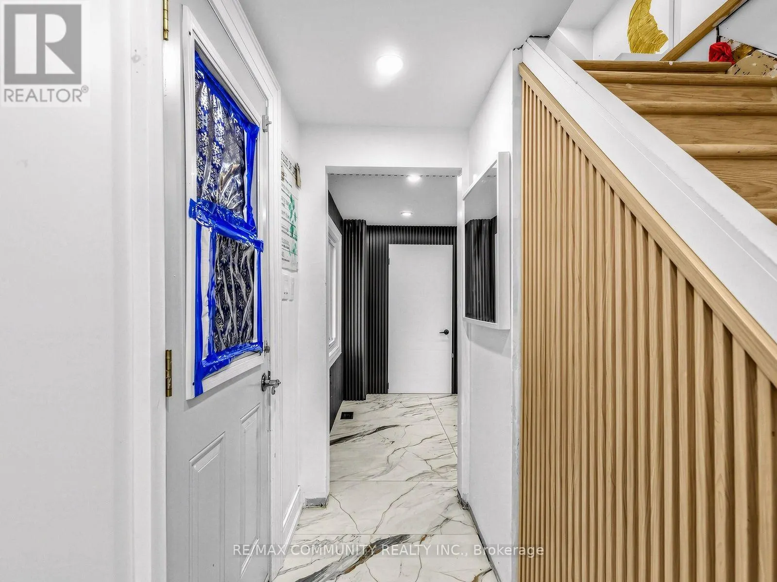 2444 RUNDLE ABBEY