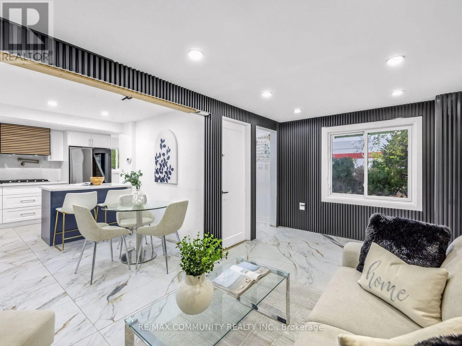 2444 RUNDLE ABBEY