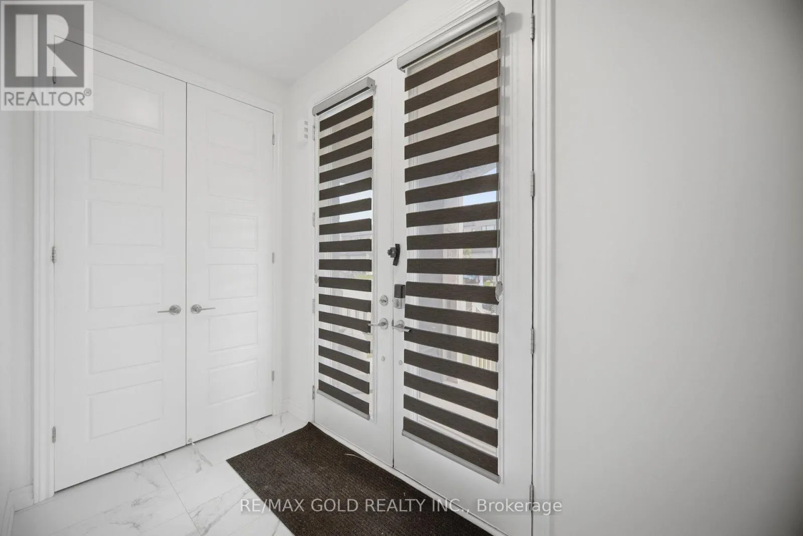 426 CORONATION ROAD