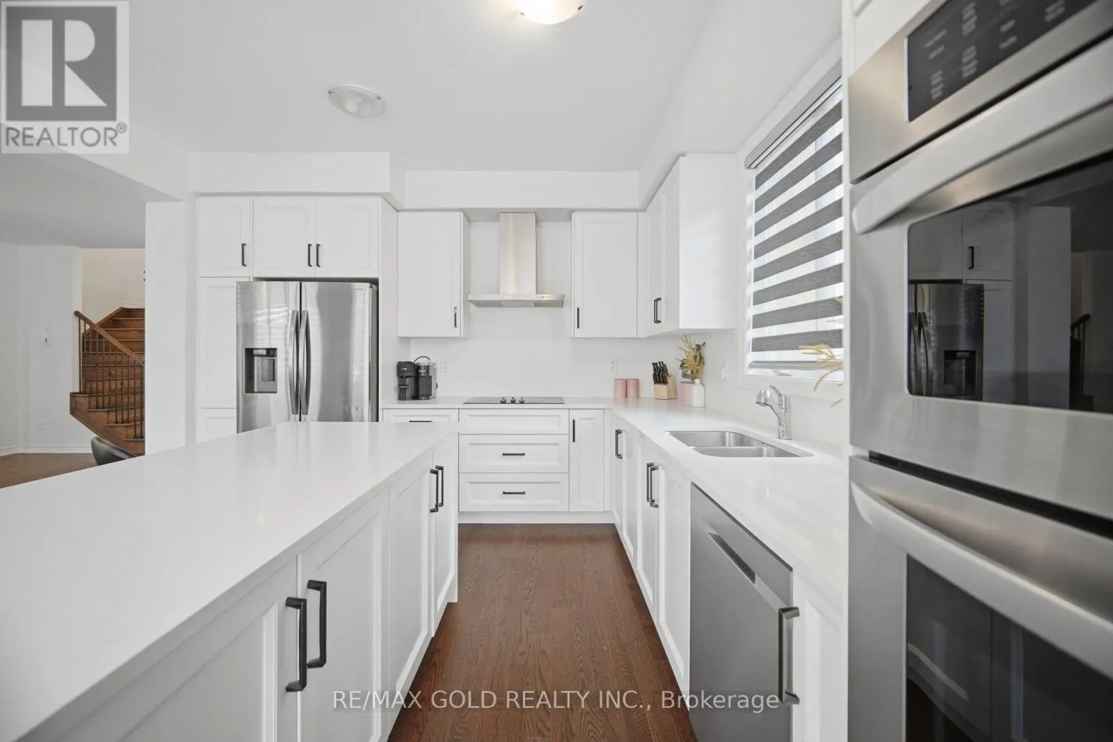 426 CORONATION ROAD