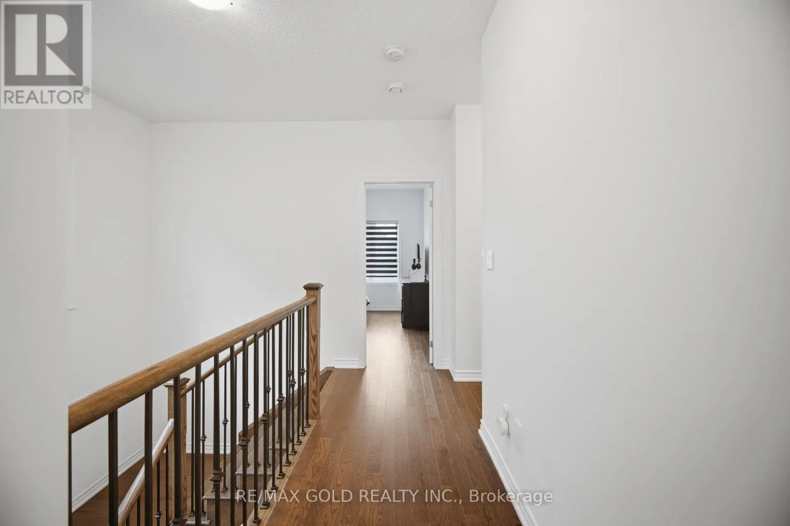 426 CORONATION ROAD