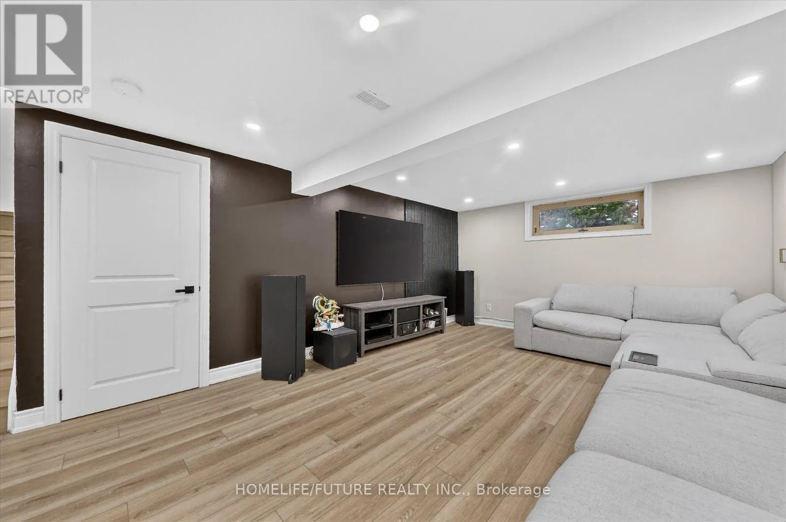 7 TOMS COURT