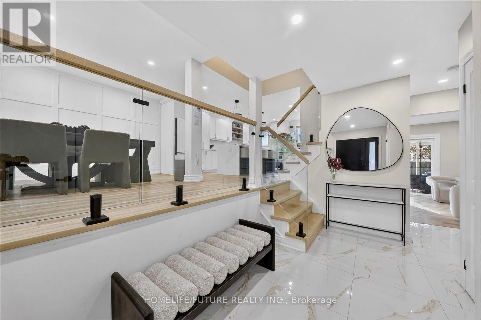 7 TOMS COURT