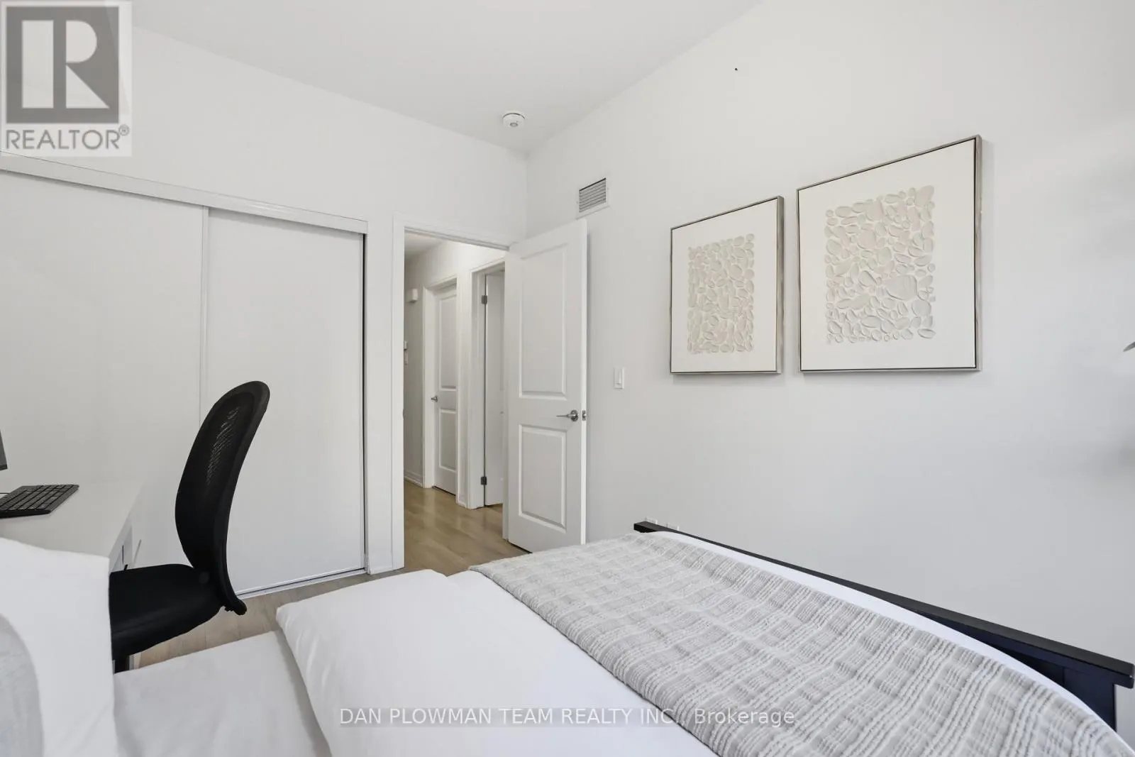 1210 - 2635 WILLIAM JACKSON DRIVE