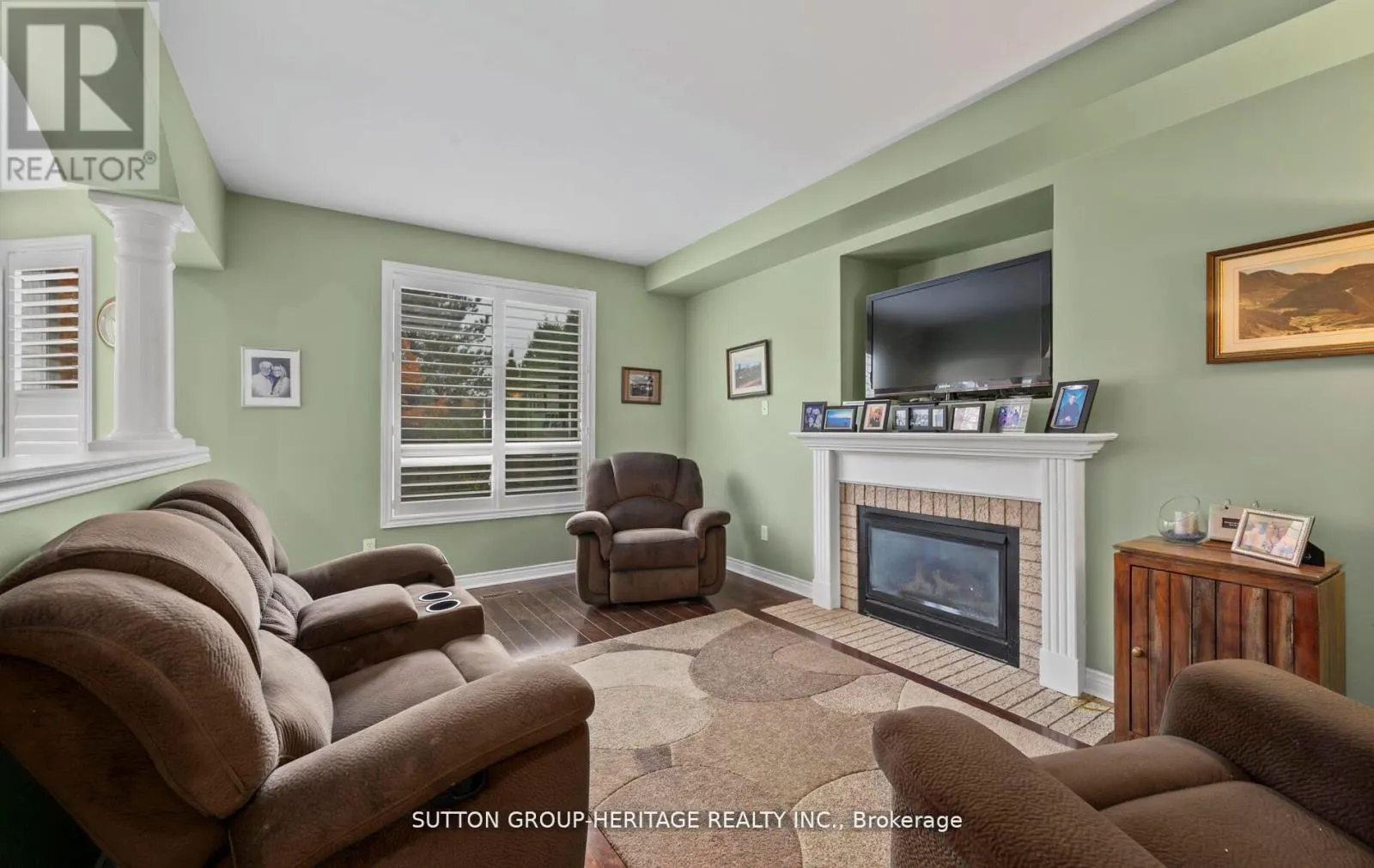2330 SOUTHCOTT ROAD