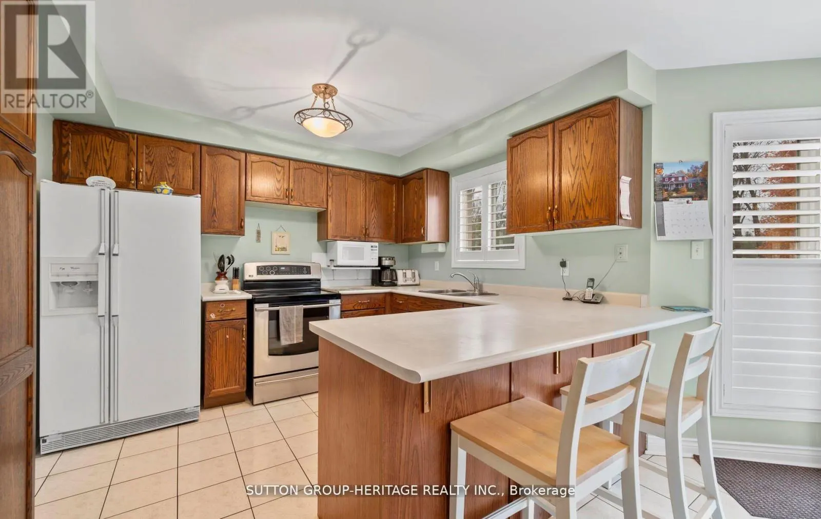 2330 SOUTHCOTT ROAD