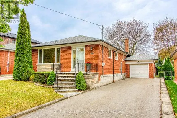 32 BROMTON DRIVE