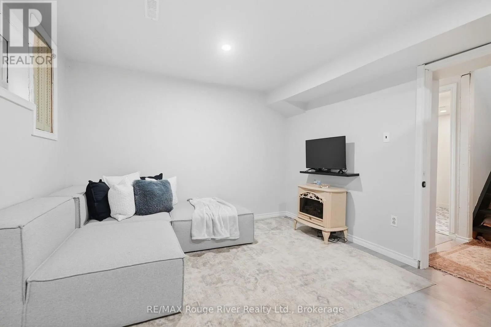313 LUPIN DRIVE