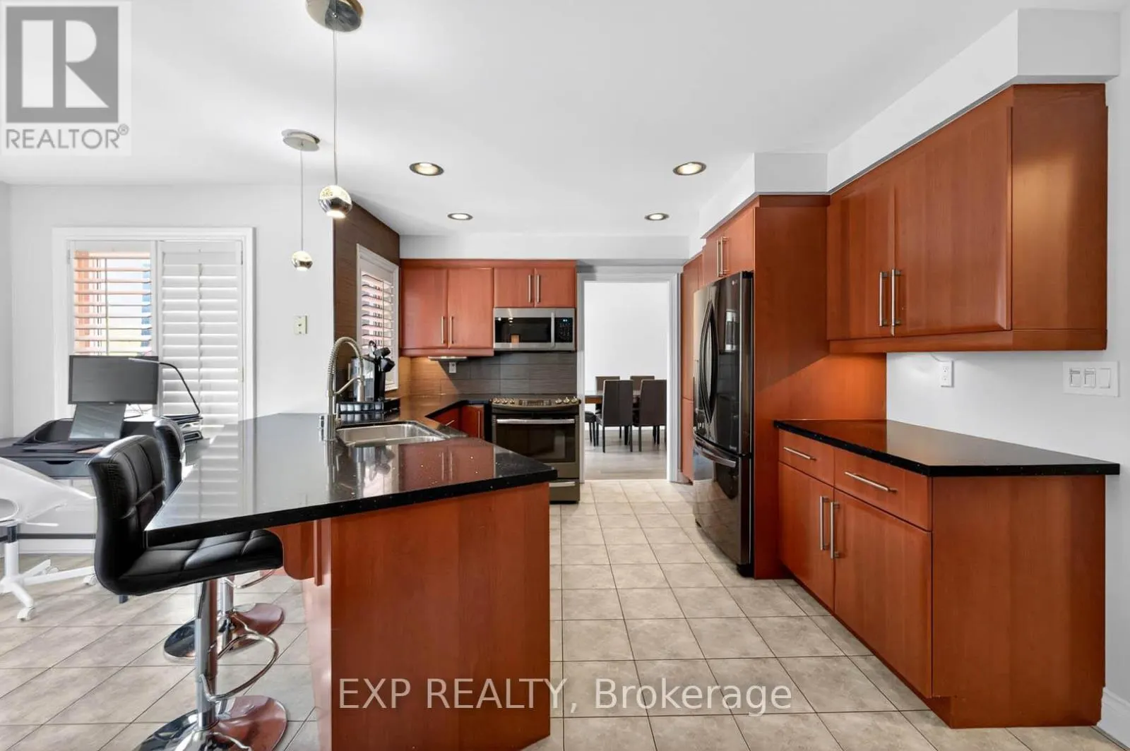2345 SOUTHCOTT ROAD