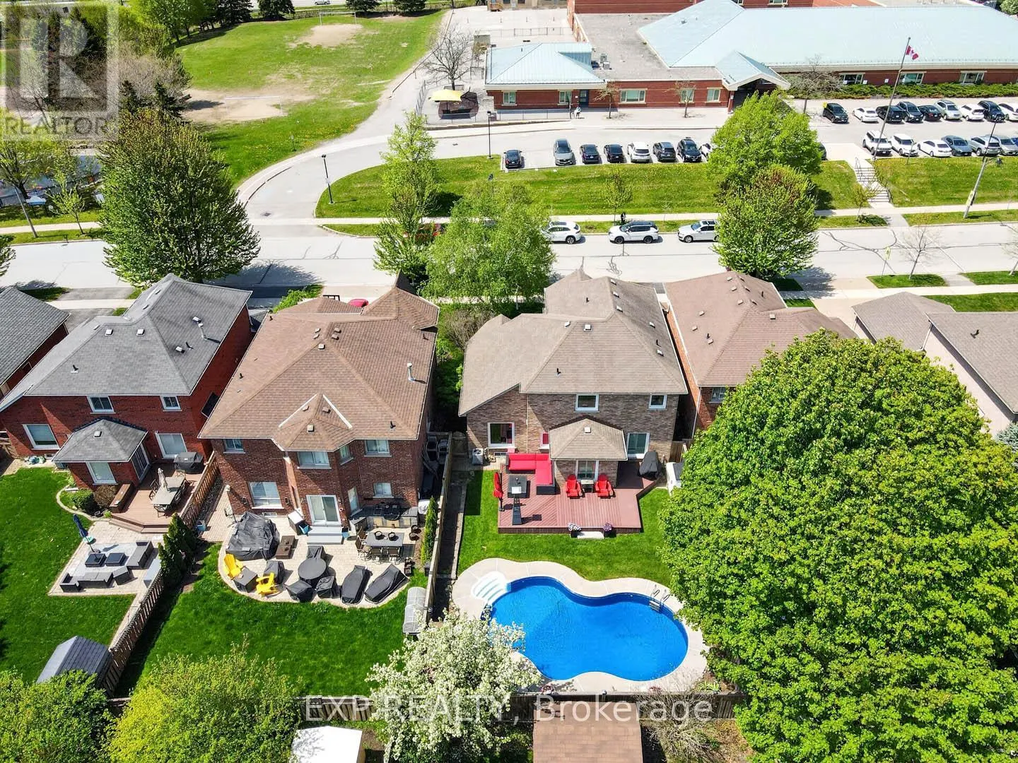 2345 SOUTHCOTT ROAD
