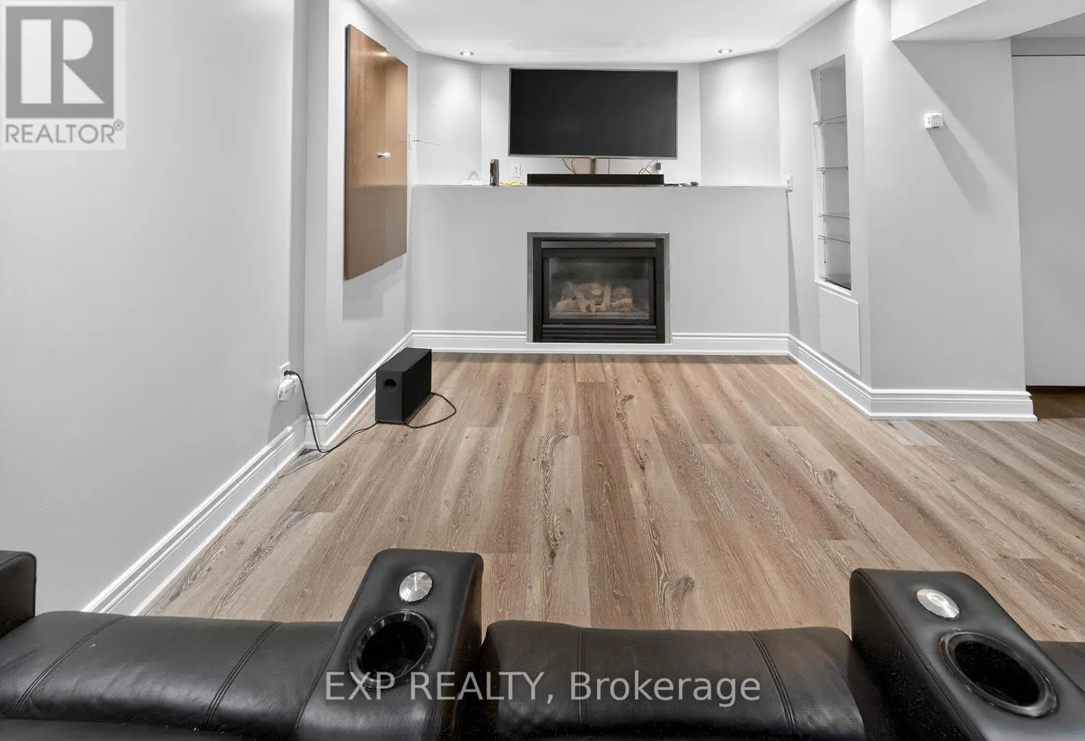 2345 SOUTHCOTT ROAD