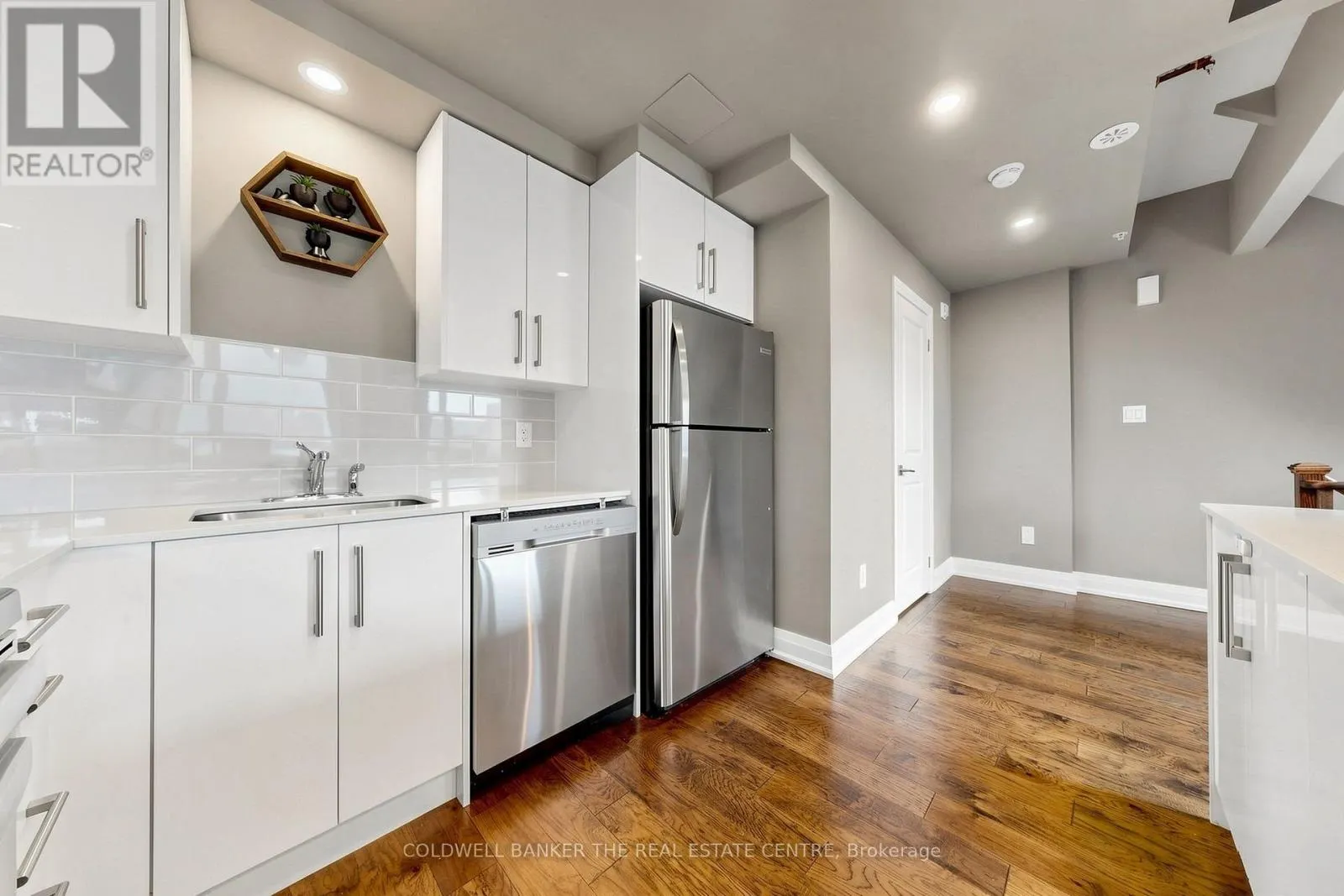 #36 - 1870 ALTONA ROAD