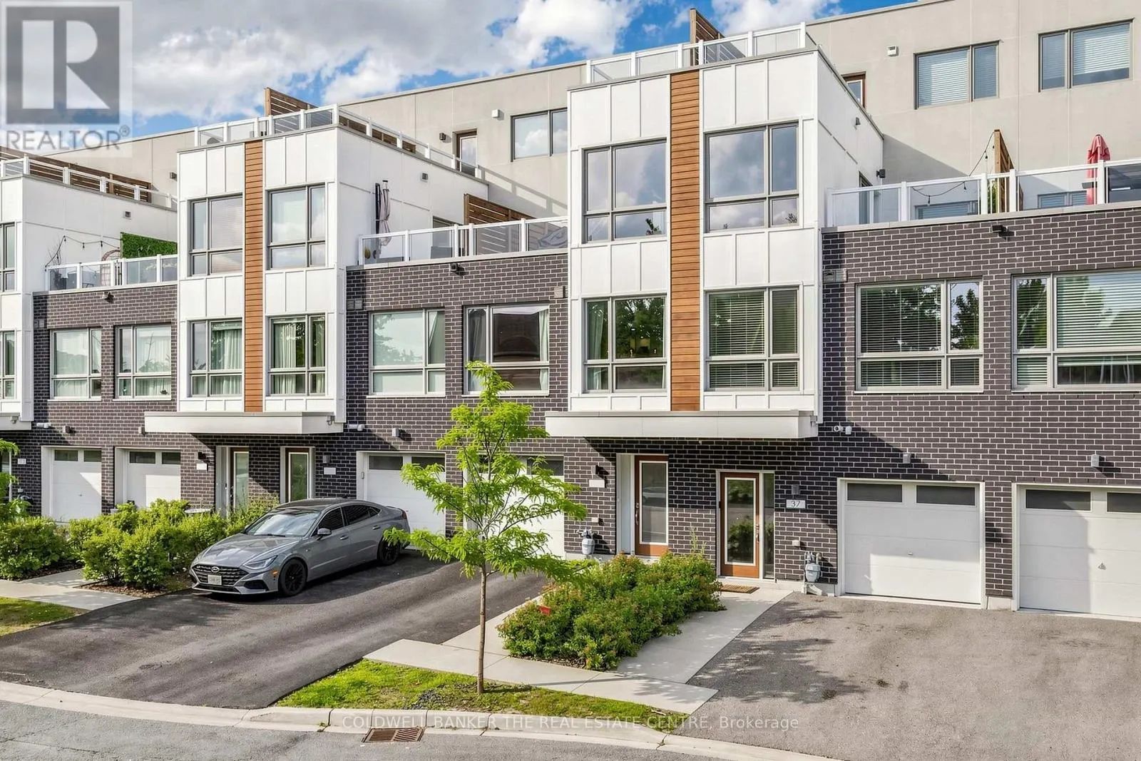 #36 - 1870 ALTONA ROAD