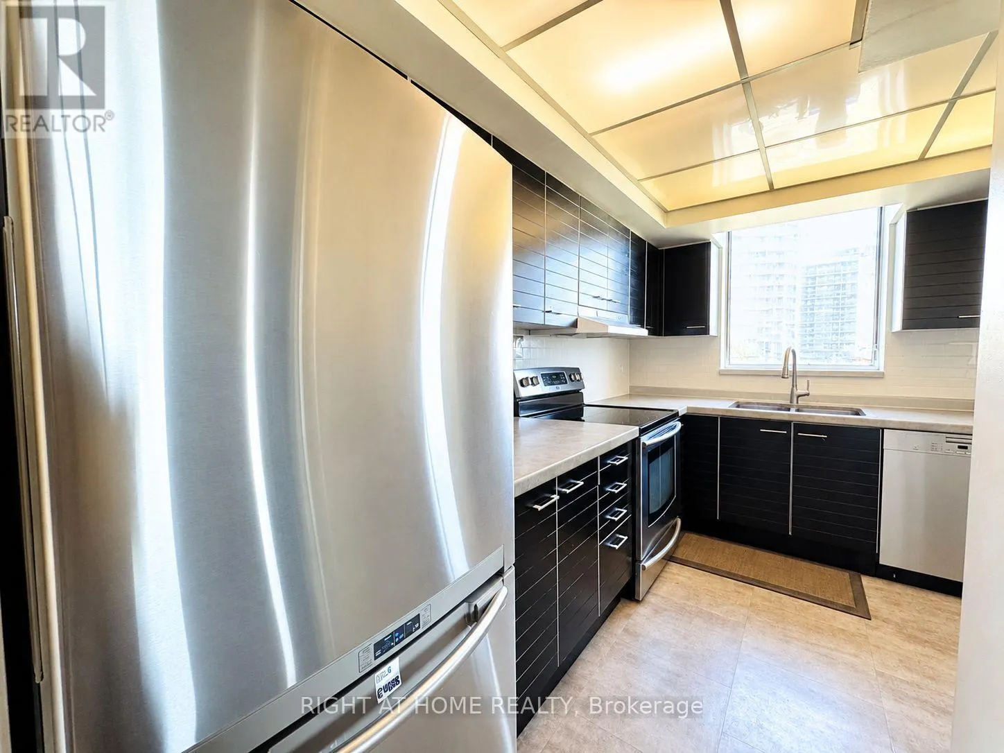 1404 - 757 VICTORIA PARK AVENUE E