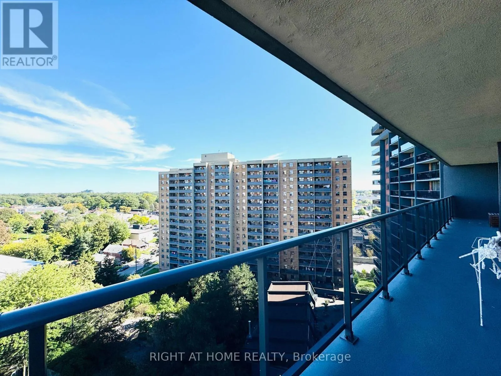 1404 - 757 VICTORIA PARK AVENUE E