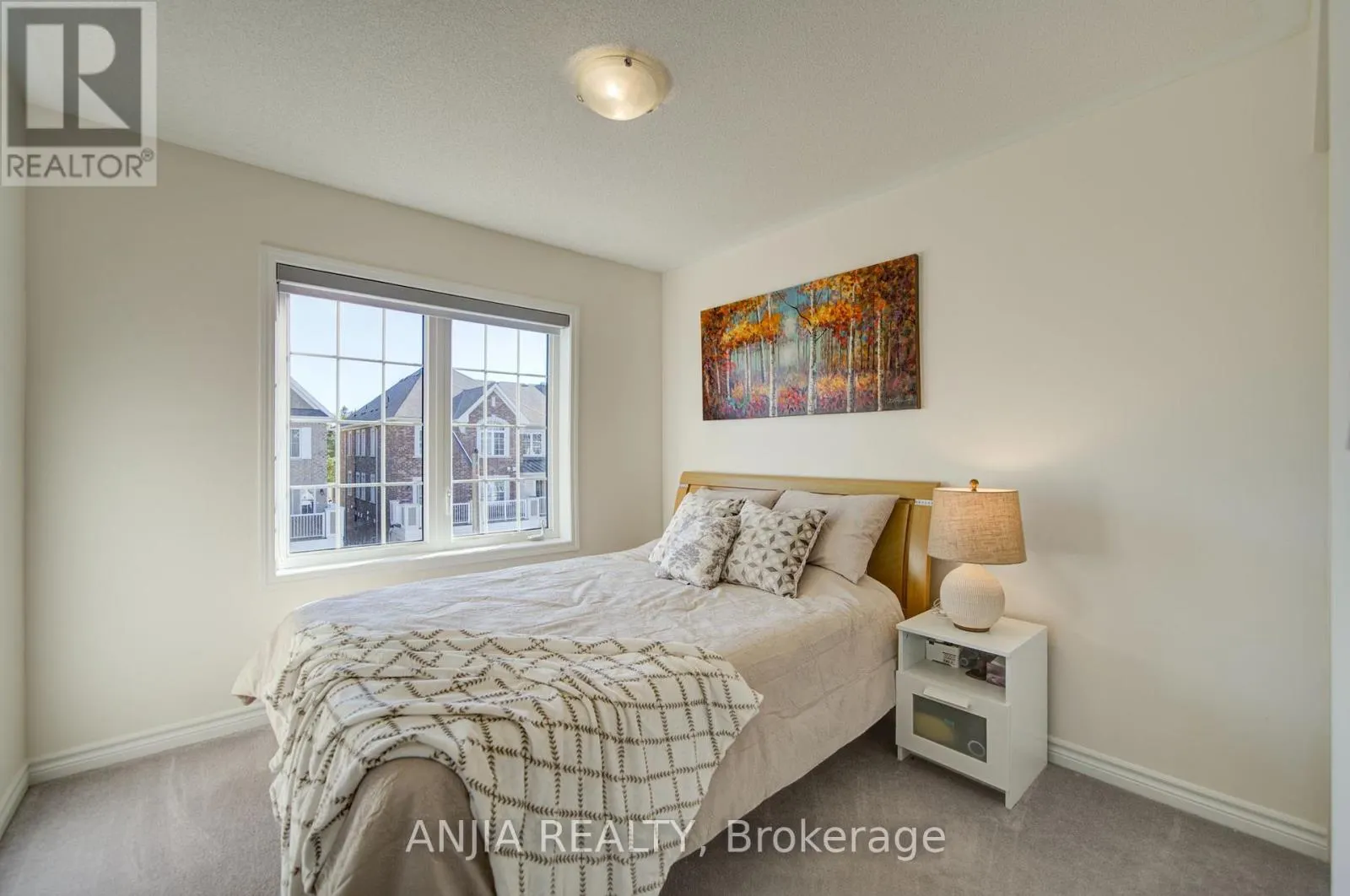 24 GOLDEYE STREET