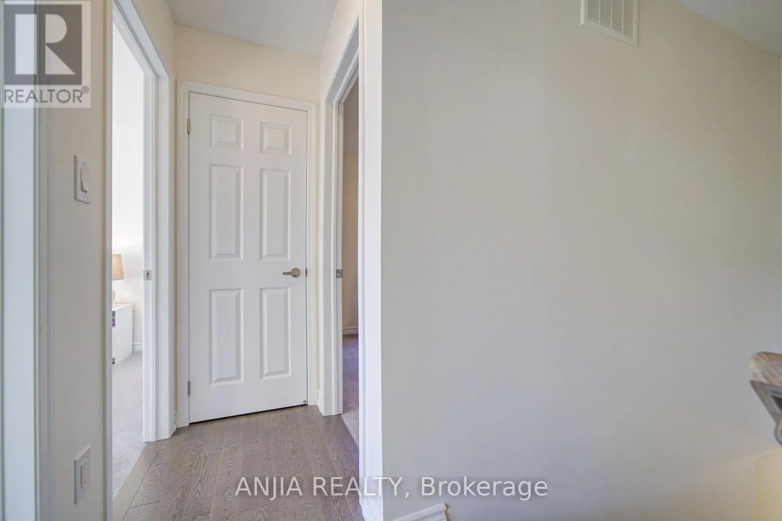 24 GOLDEYE STREET