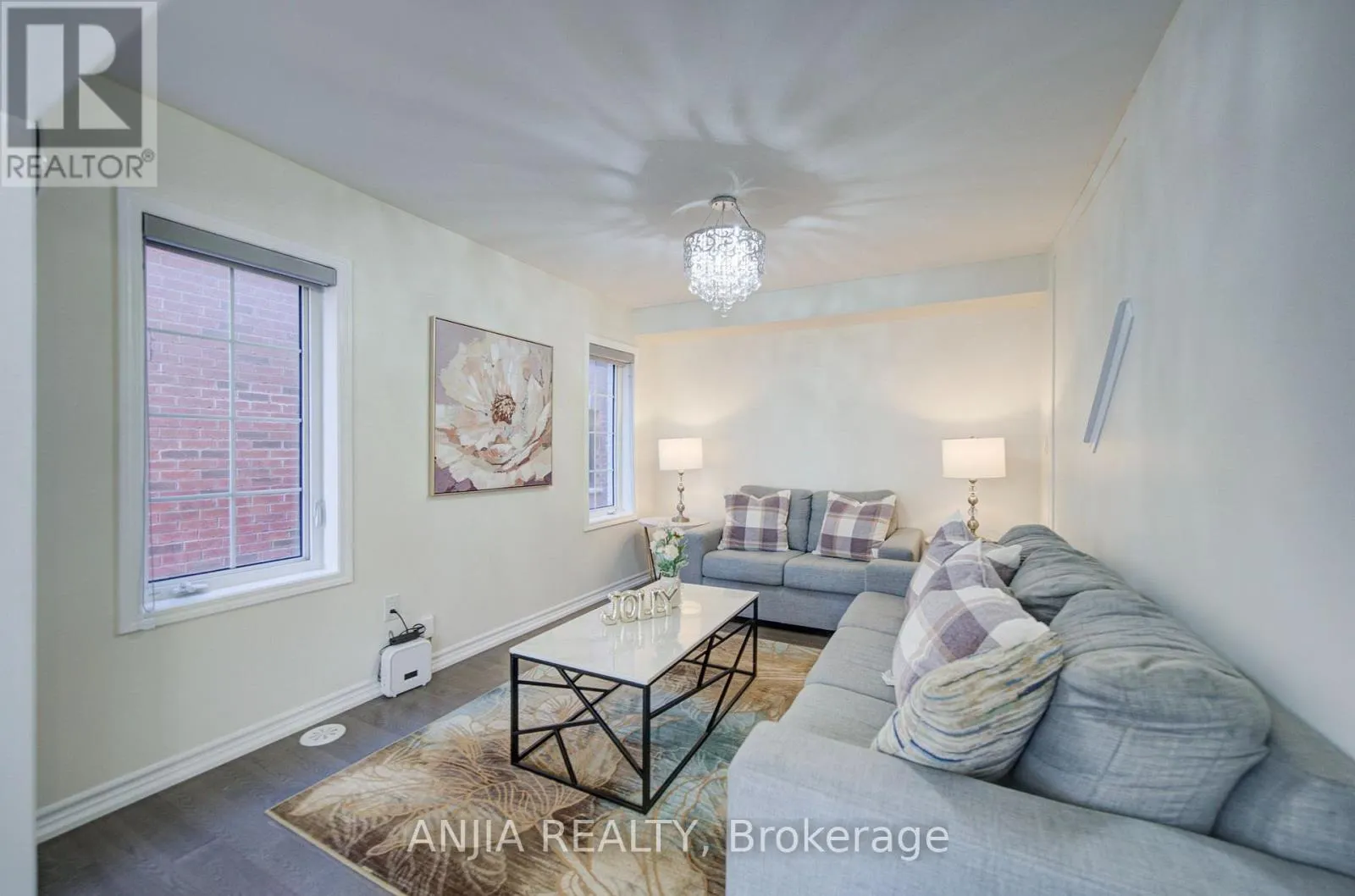 24 GOLDEYE STREET