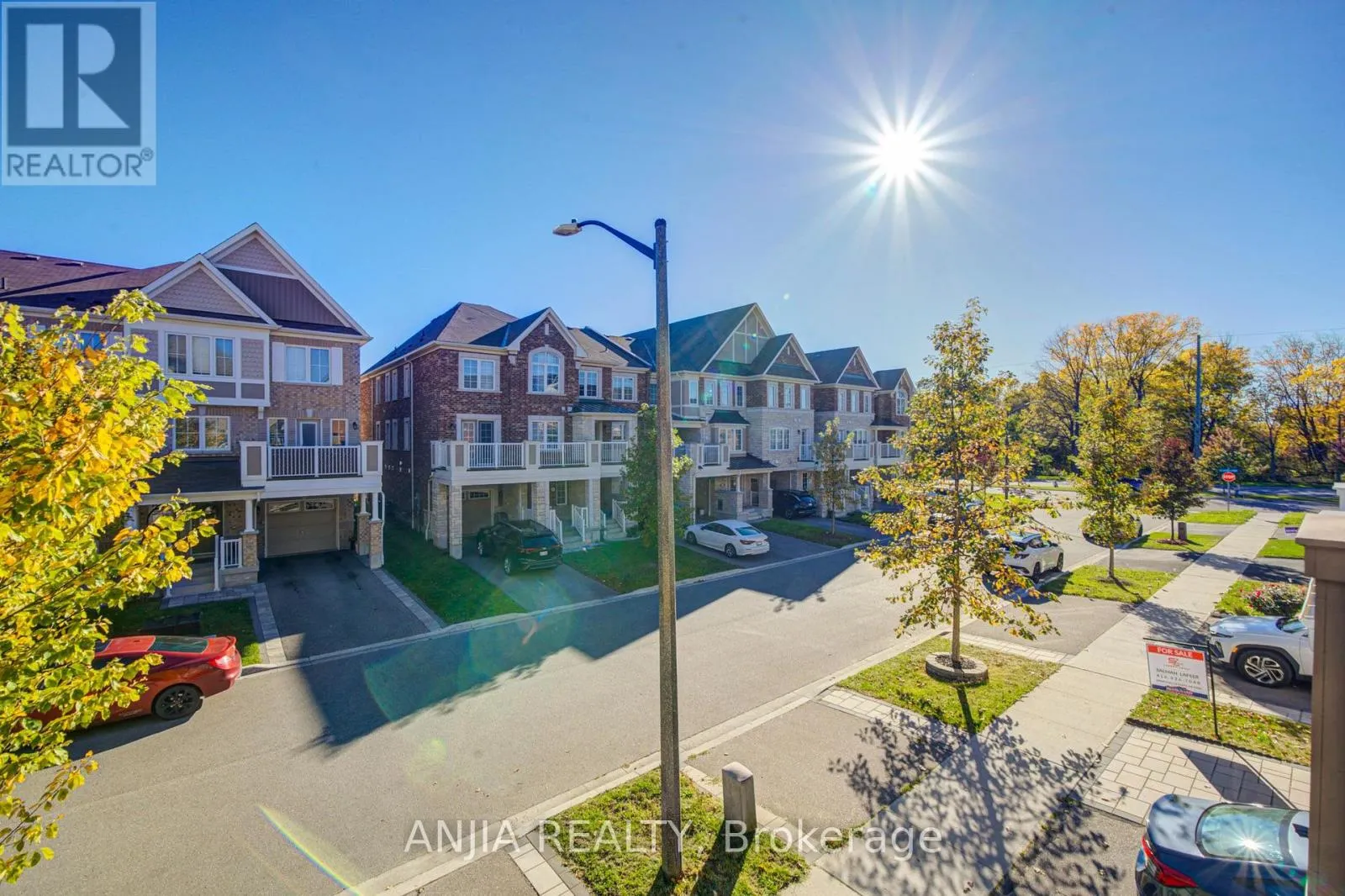 24 GOLDEYE STREET