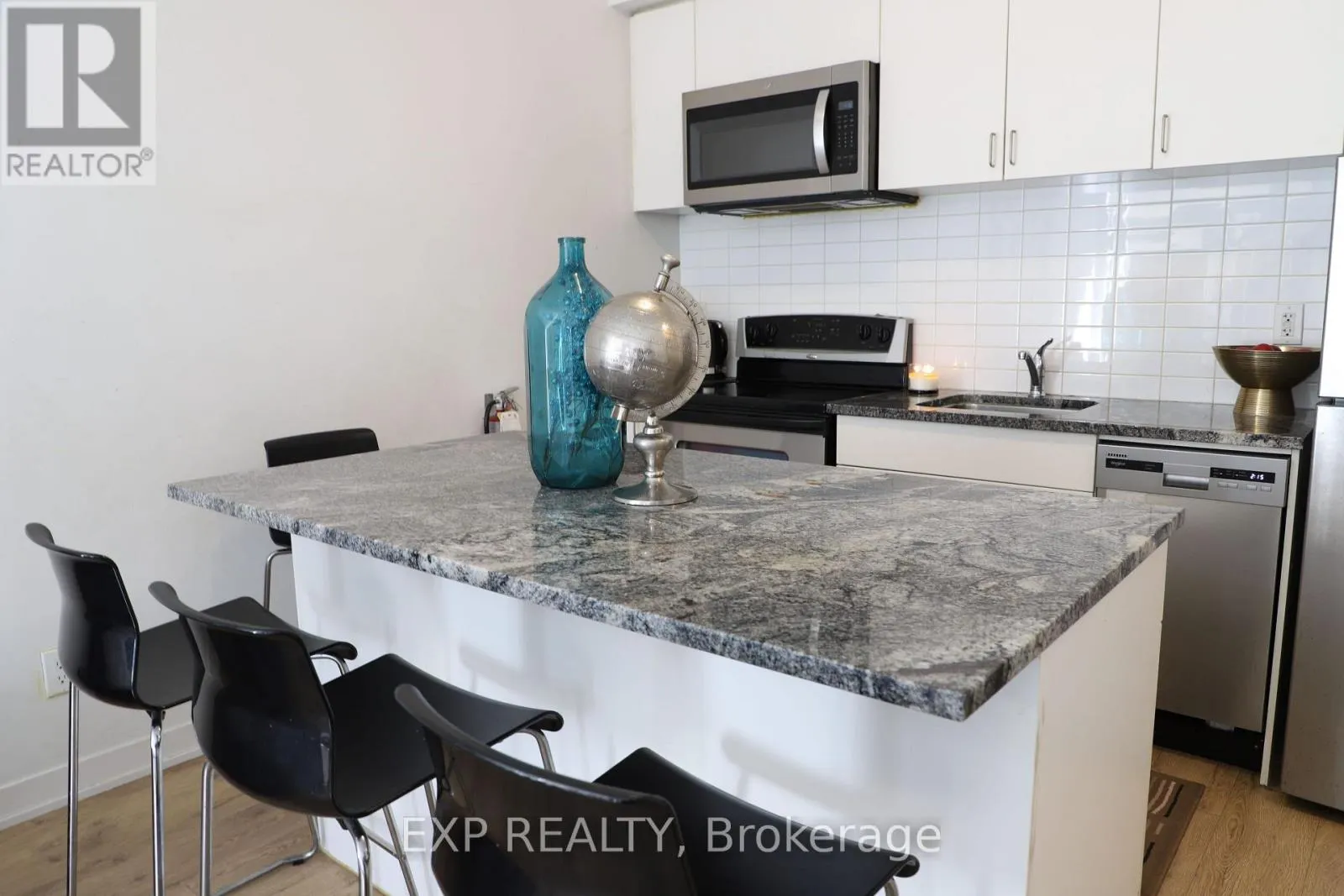 53 - 1740 SIMCOE STREET N