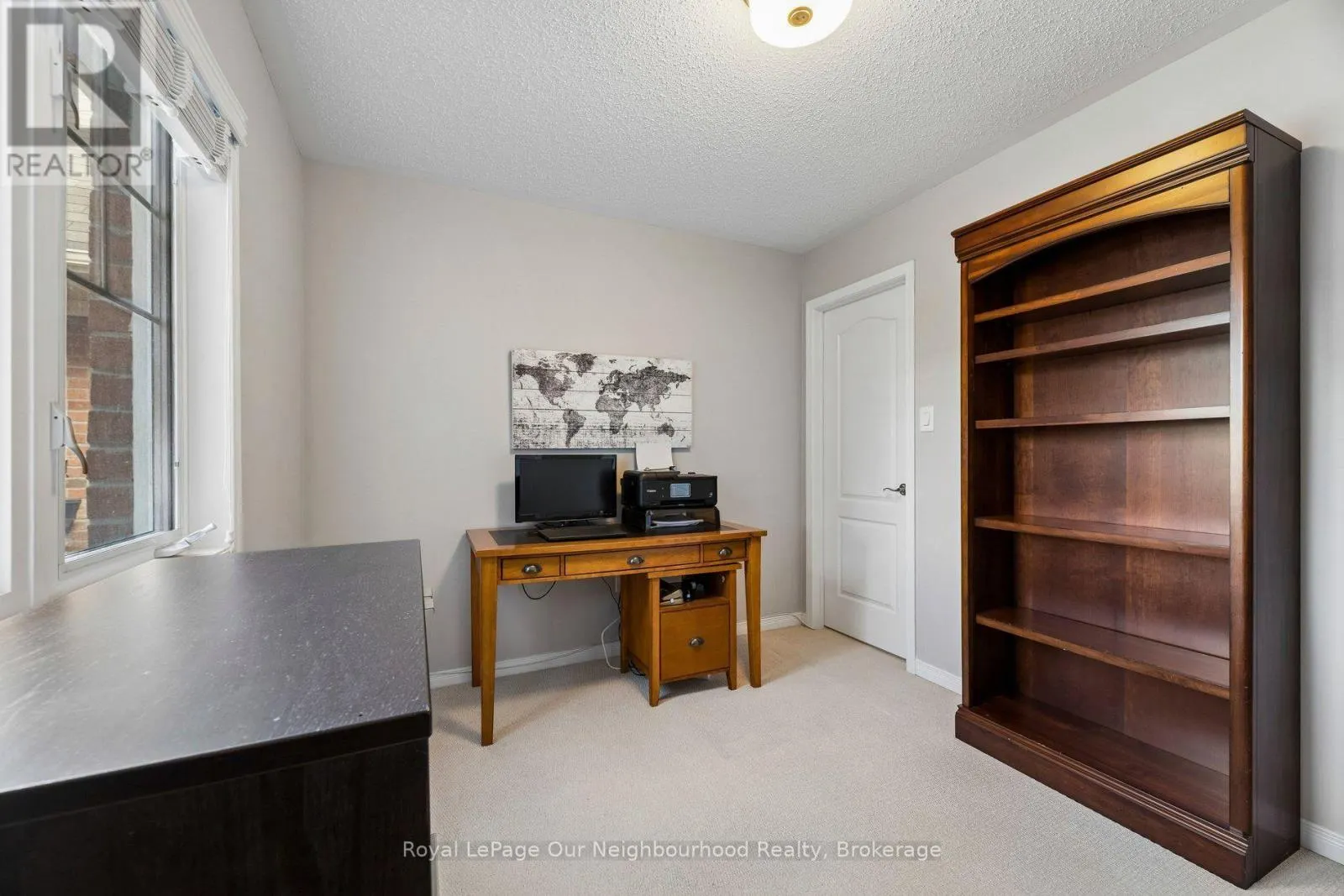 308 LAKEBREEZE DRIVE