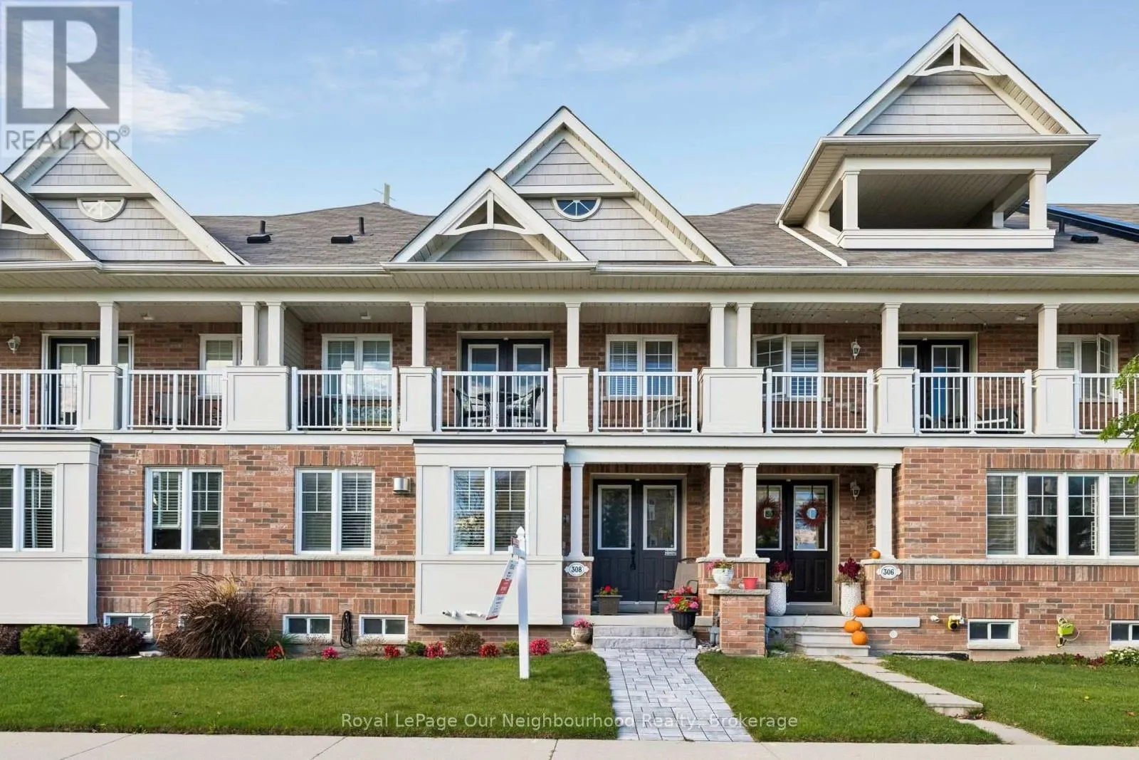 308 LAKEBREEZE DRIVE