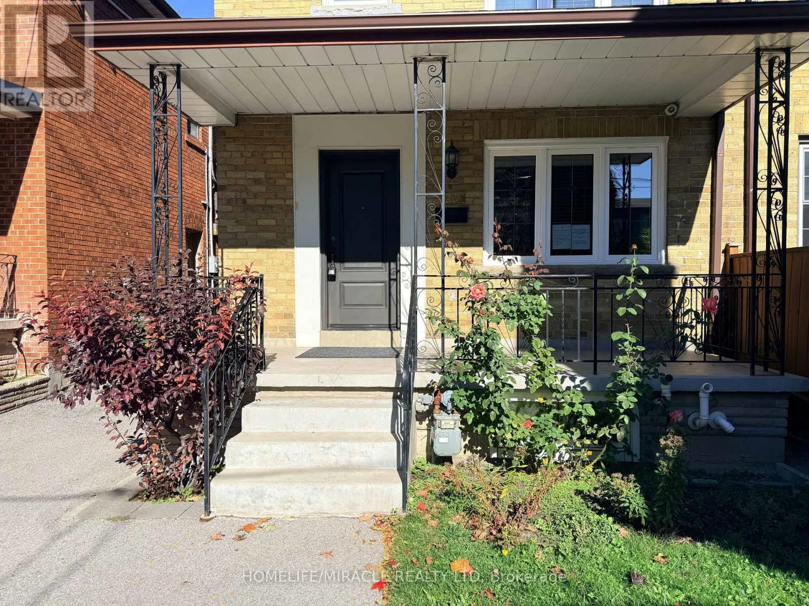 228 BROWNING AVENUE