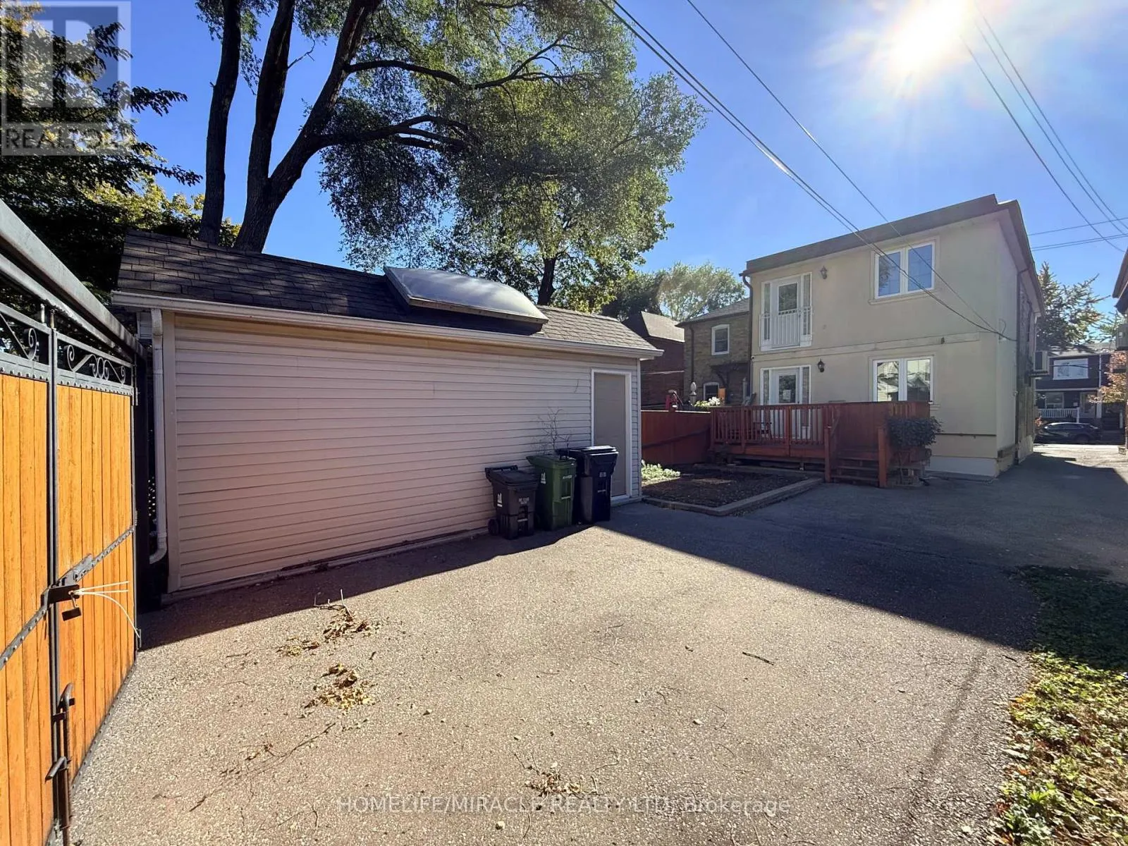 228 BROWNING AVENUE