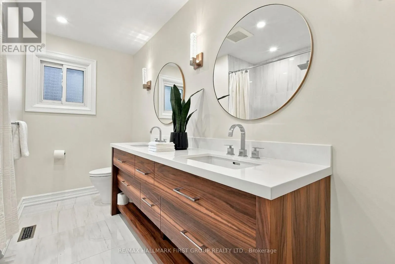 520 MCLEOD CRESCENT