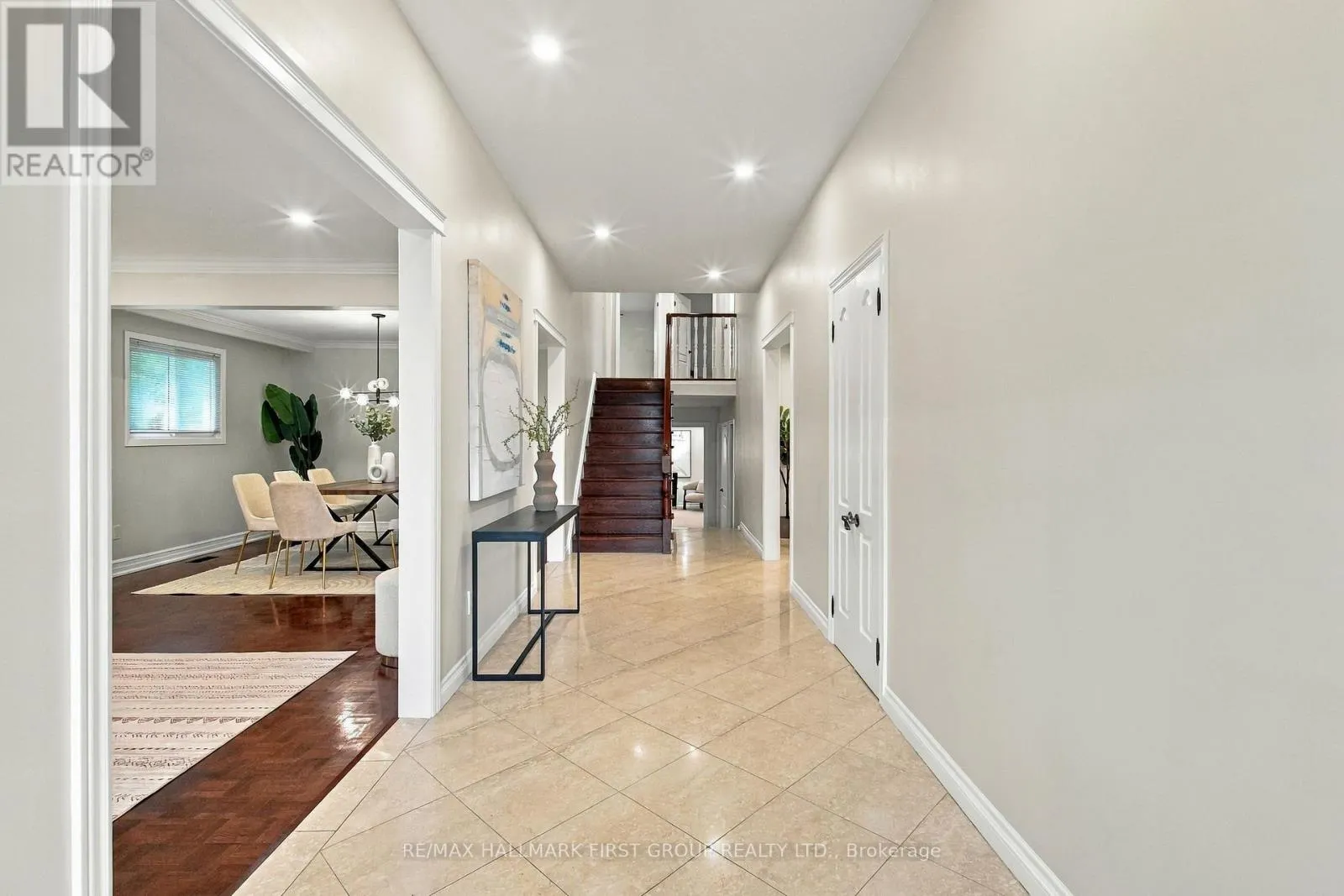 520 MCLEOD CRESCENT
