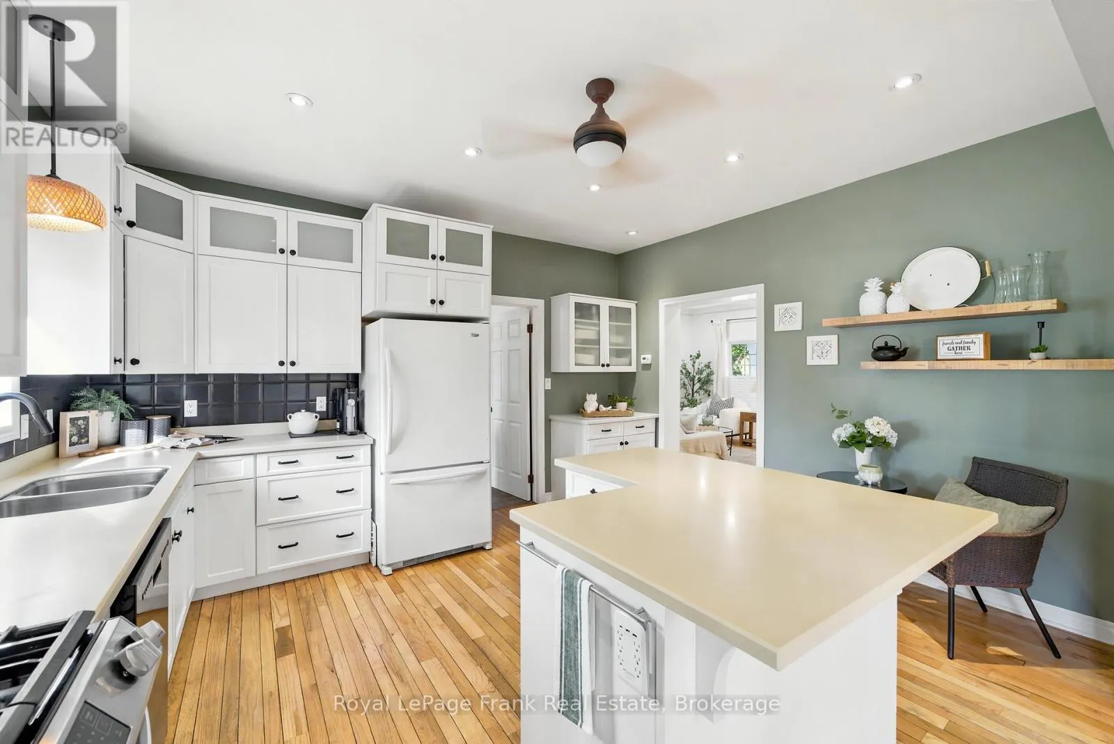 246 COCHRANE STREET