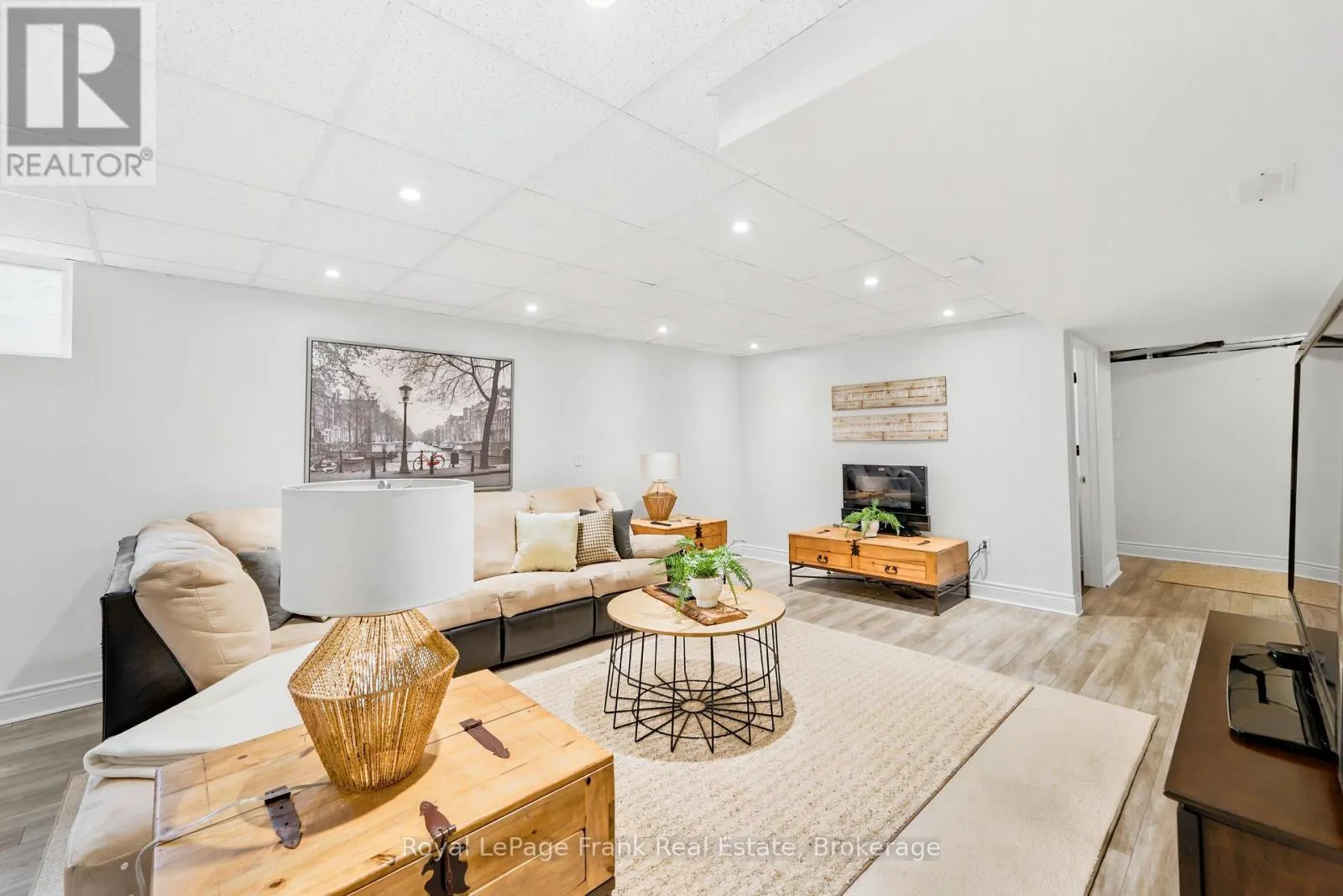 246 COCHRANE STREET