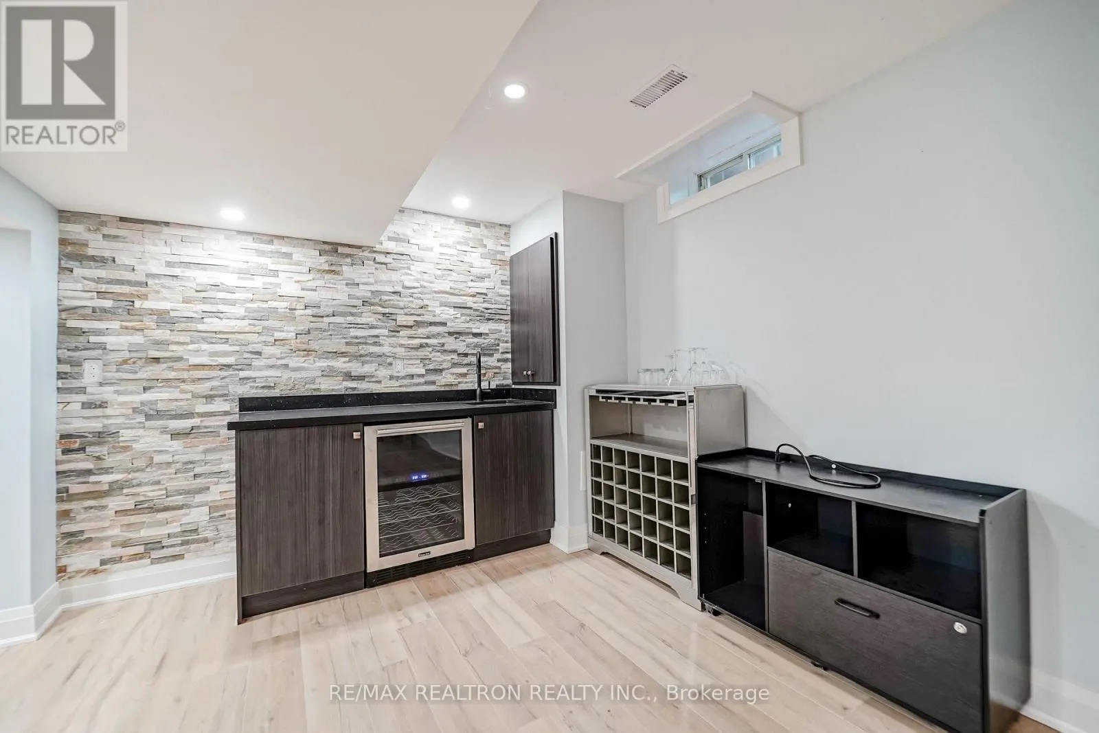 96 HOILE DRIVE