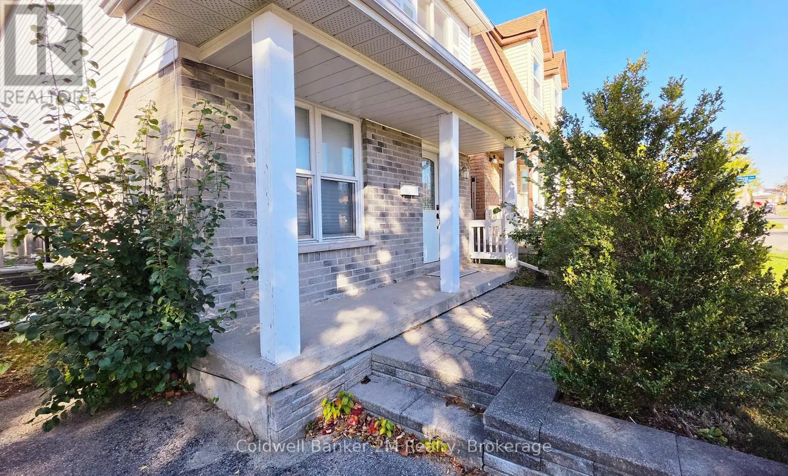 852 ATTERSLEY DRIVE