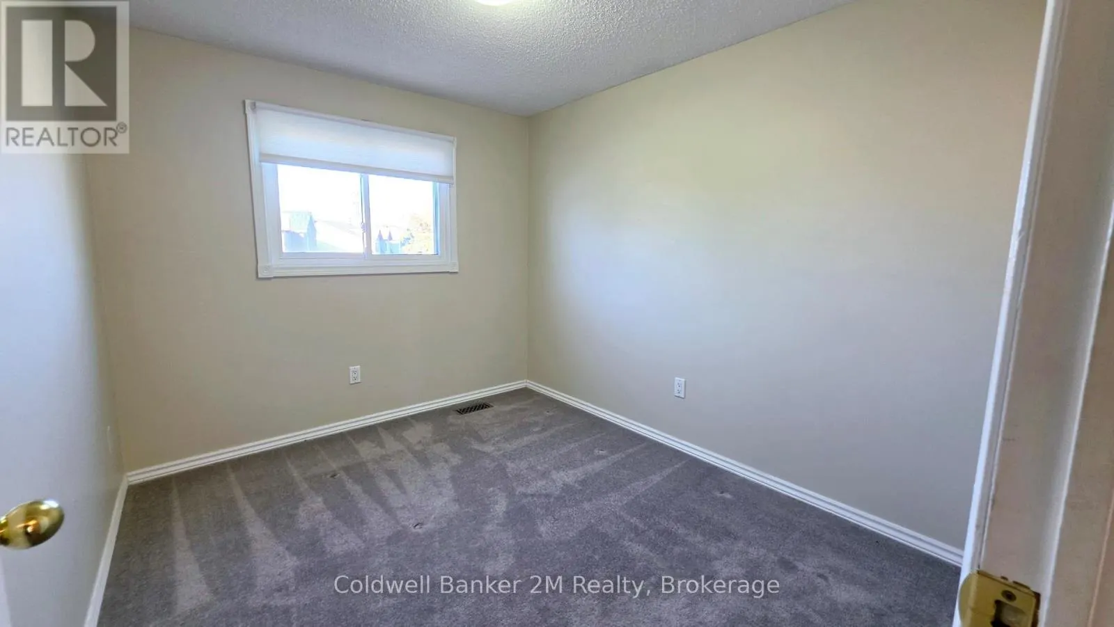 852 ATTERSLEY DRIVE