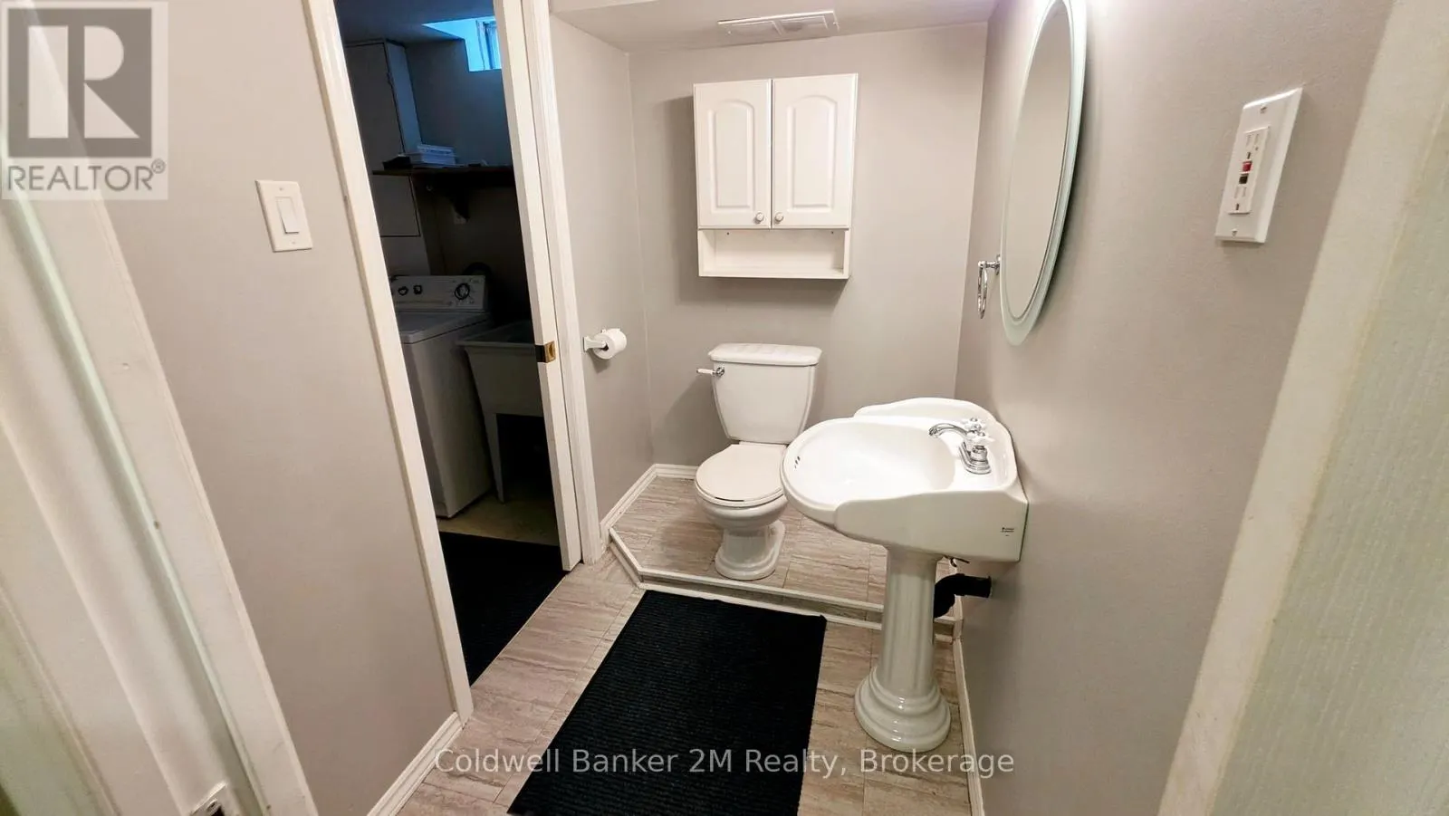 852 ATTERSLEY DRIVE