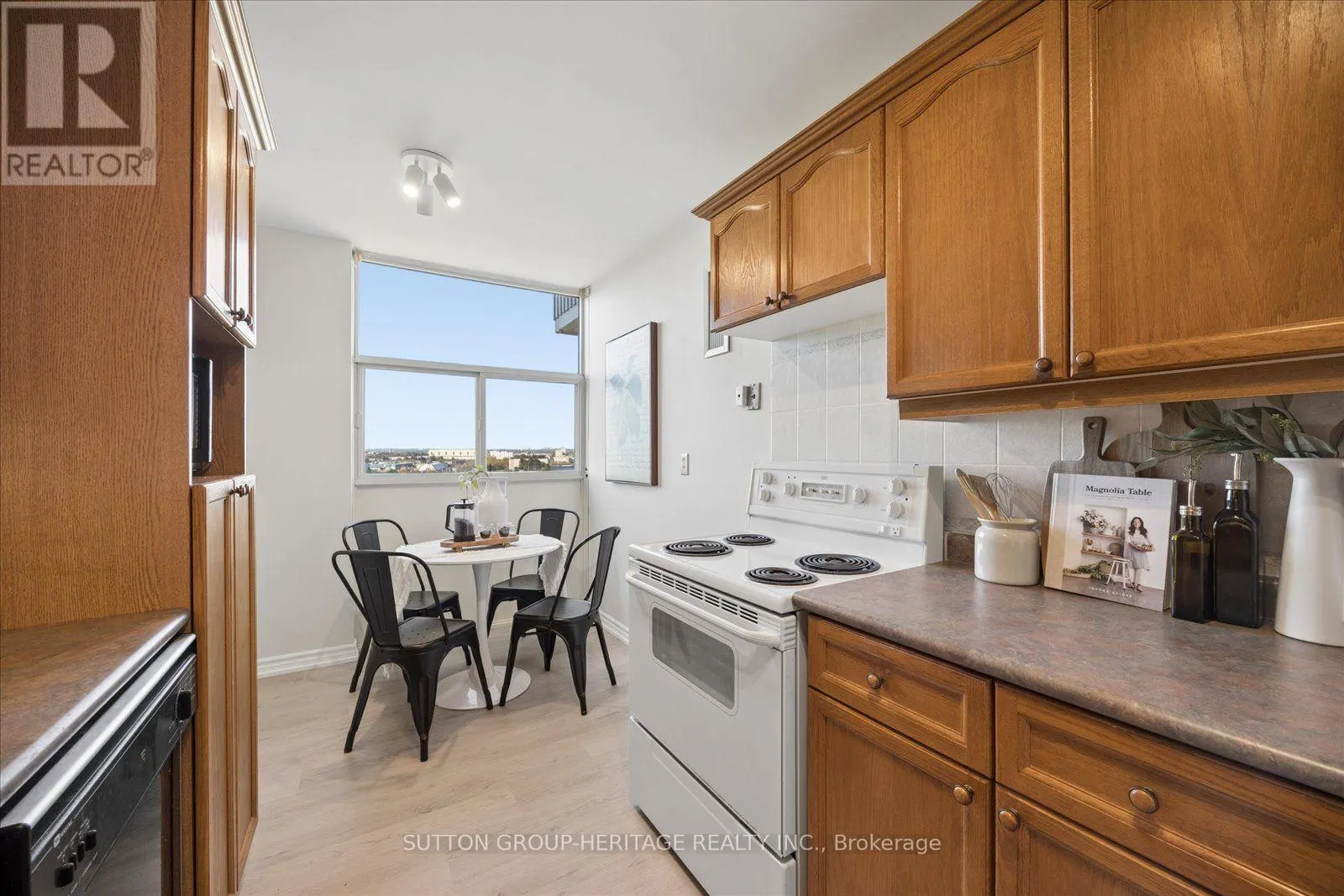 1406 - 44 FALBY COURT