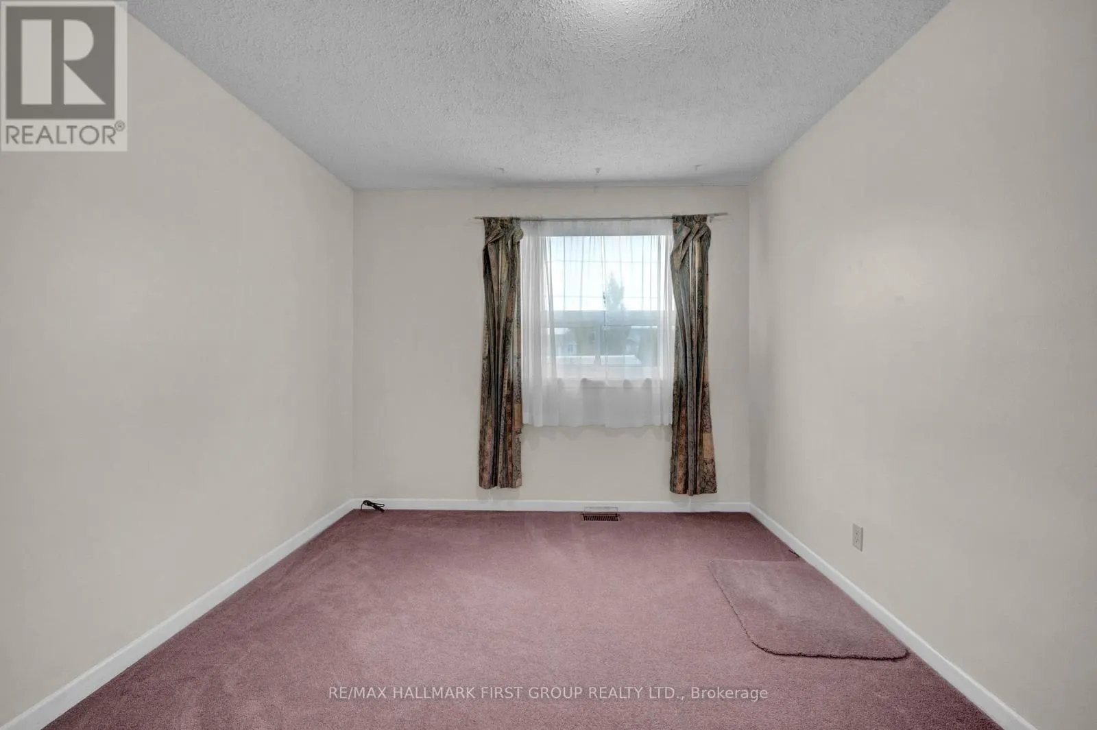 35 TULLOCH DRIVE