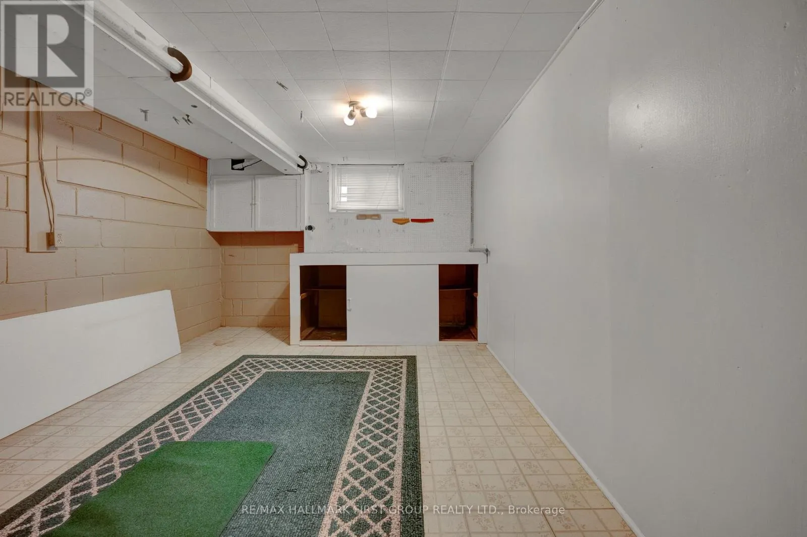 35 TULLOCH DRIVE