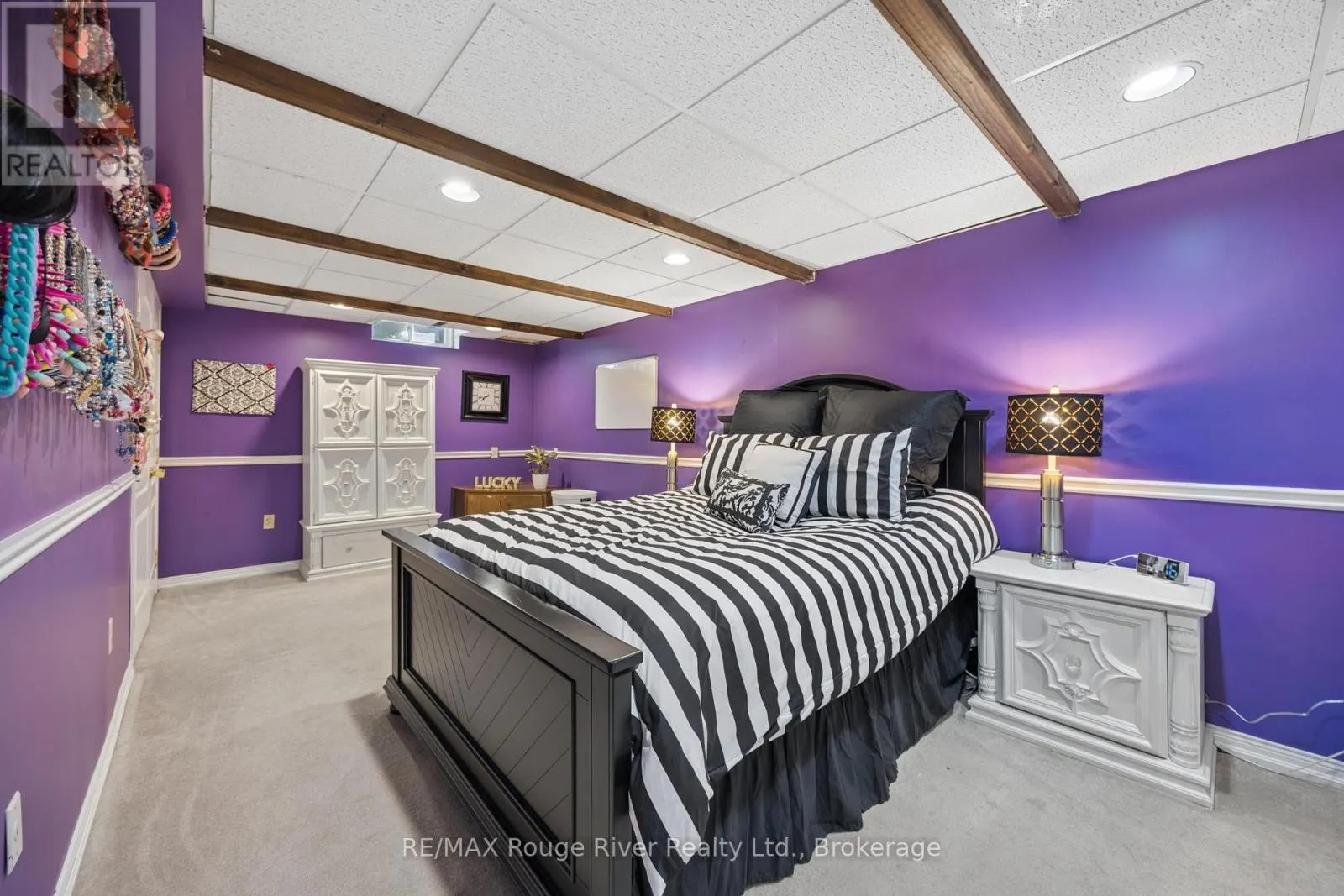 263 GLEN HILL DRIVE