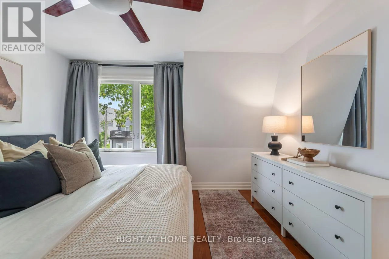5 1/2 LUTTRELL AVENUE