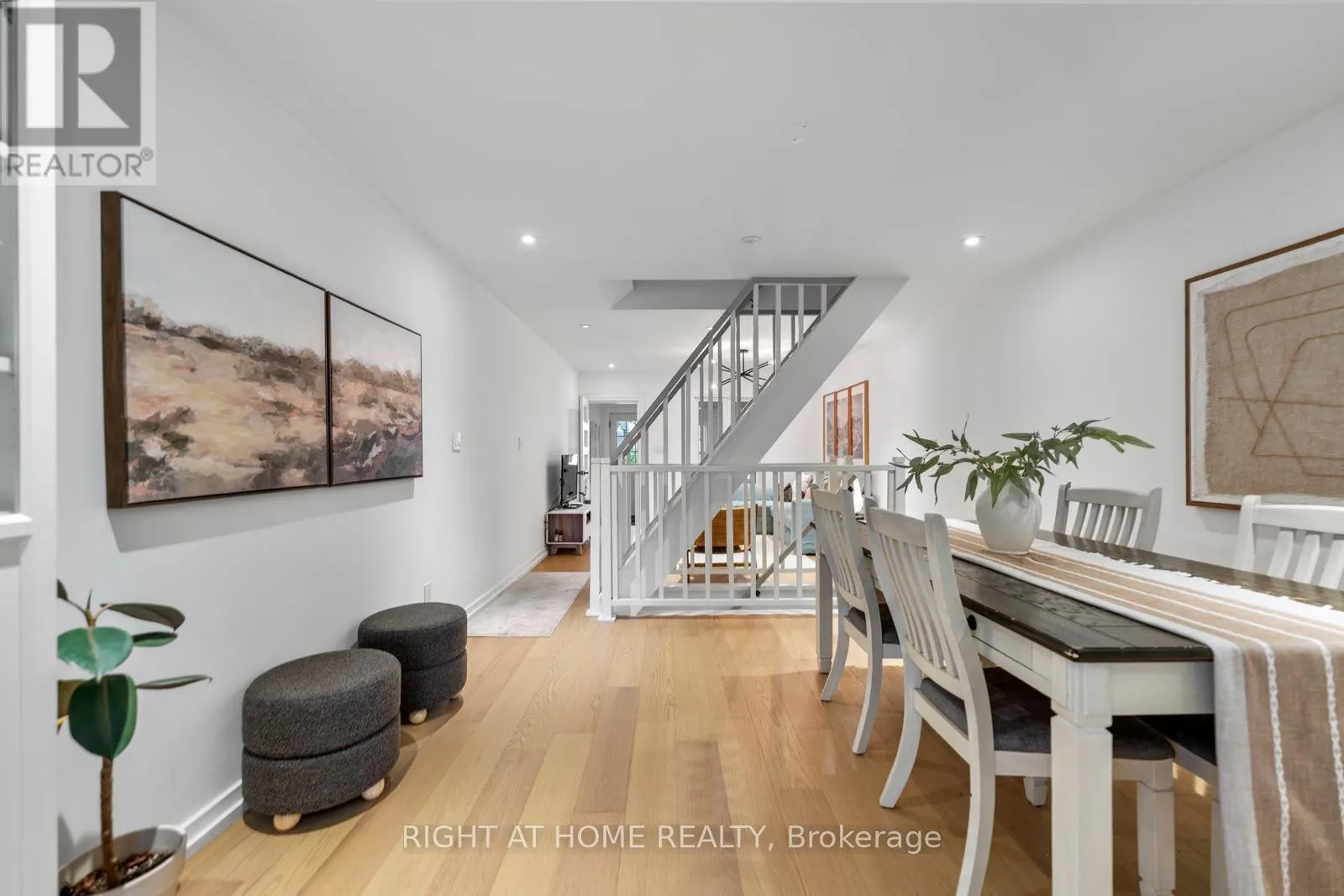 5 1/2 LUTTRELL AVENUE