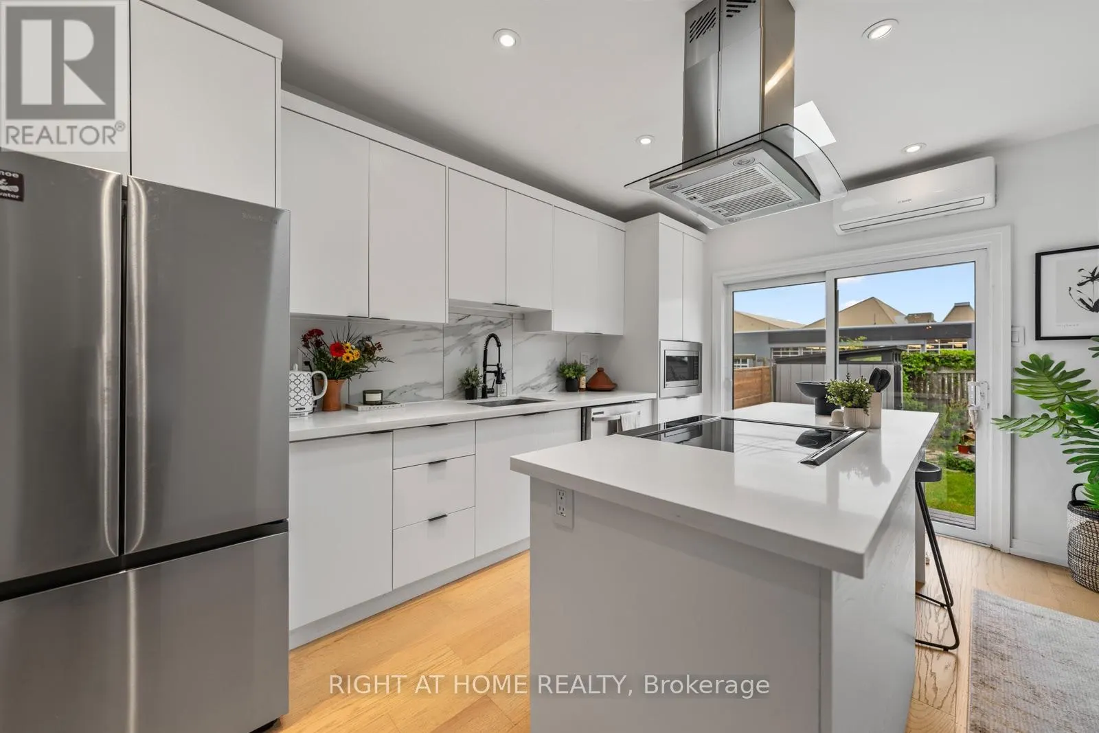 5 1/2 LUTTRELL AVENUE