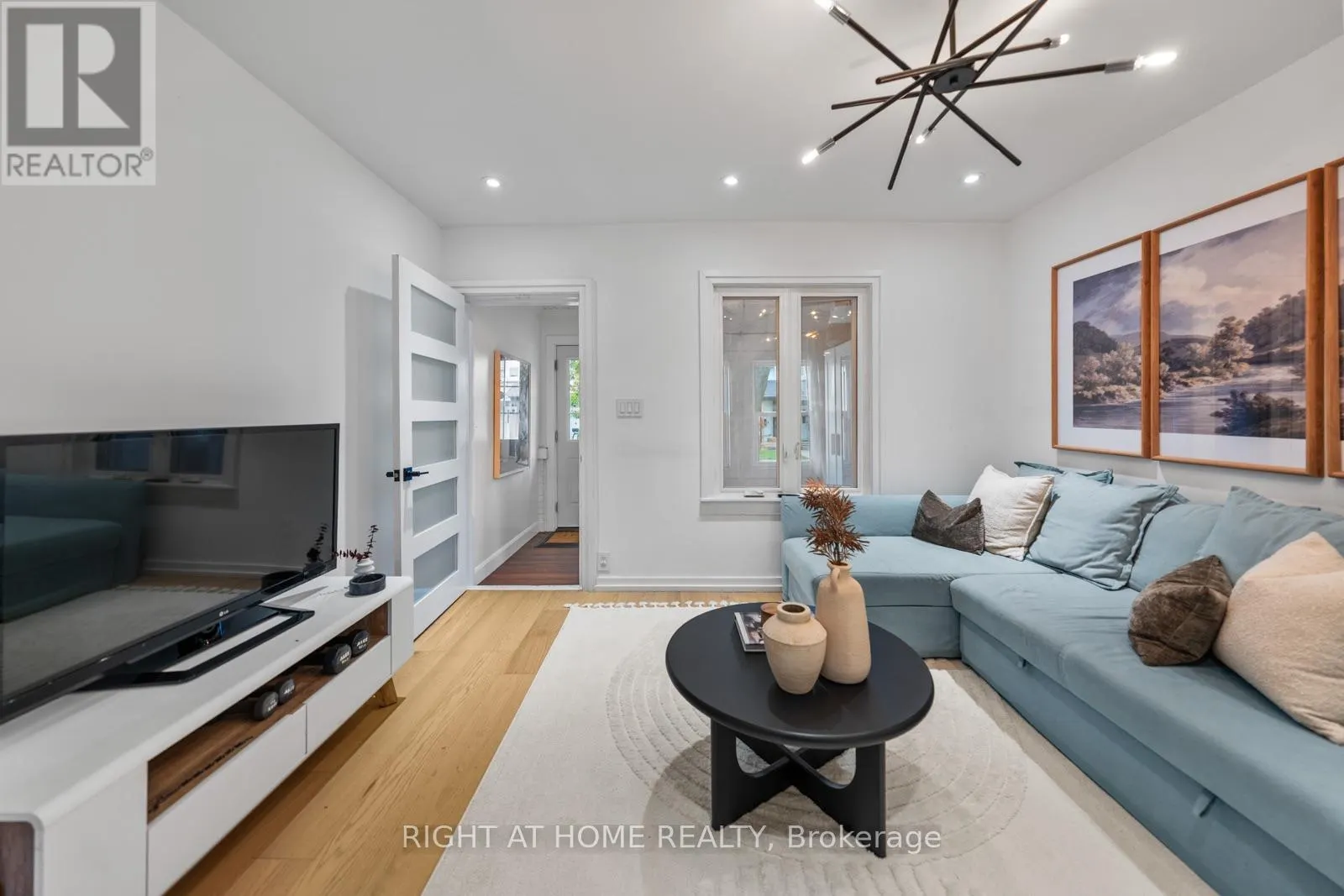 5 1/2 LUTTRELL AVENUE