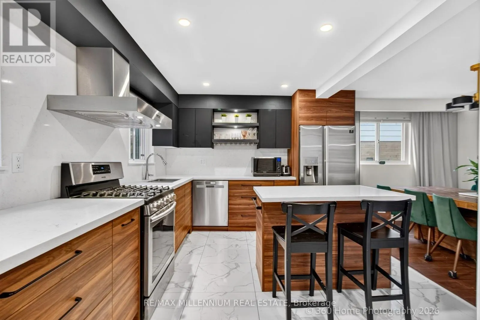 15 MARBLEMOUNT CRESCENT