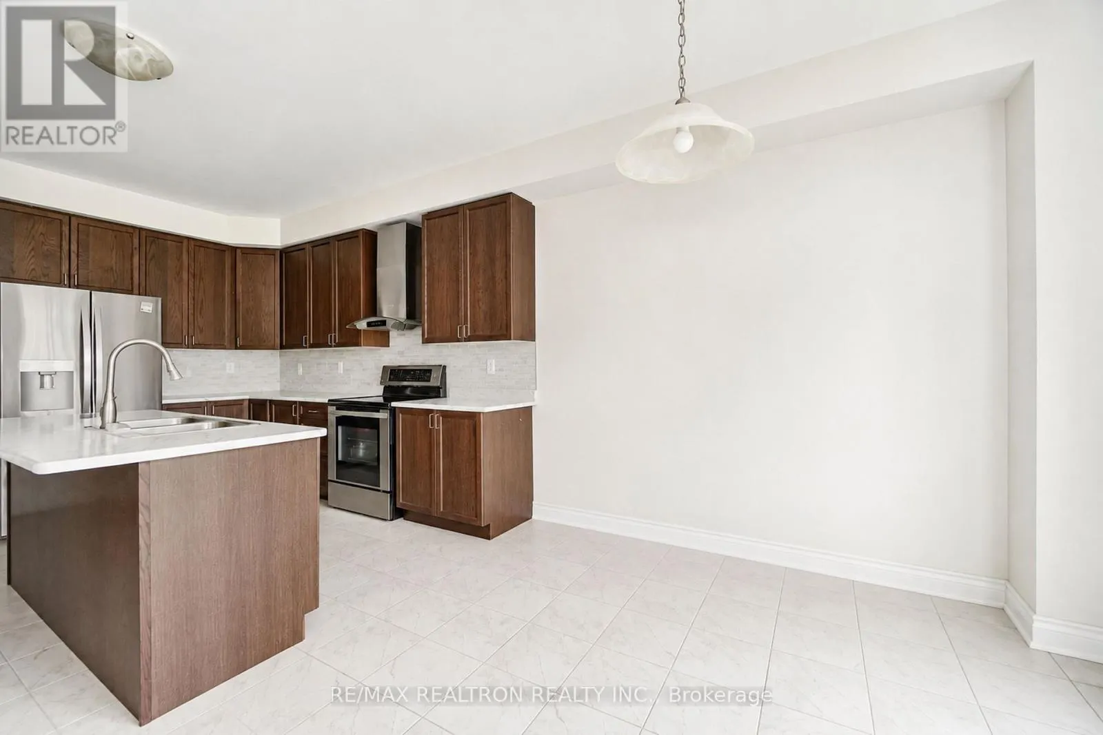 2544 BANDSMAN CRESCENT