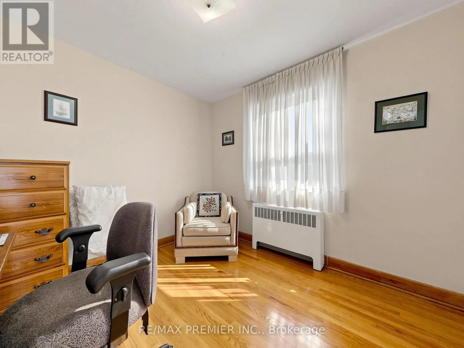 14 SHANEEN BOULEVARD