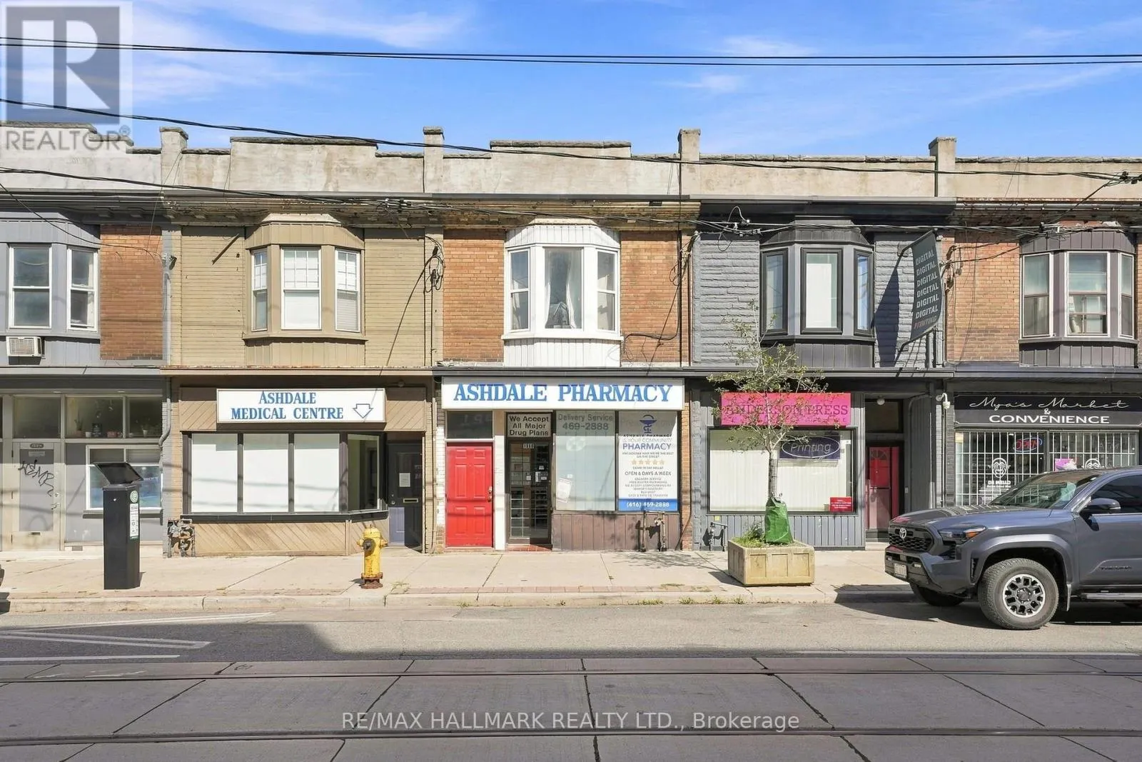 1568 QUEEN STREET E