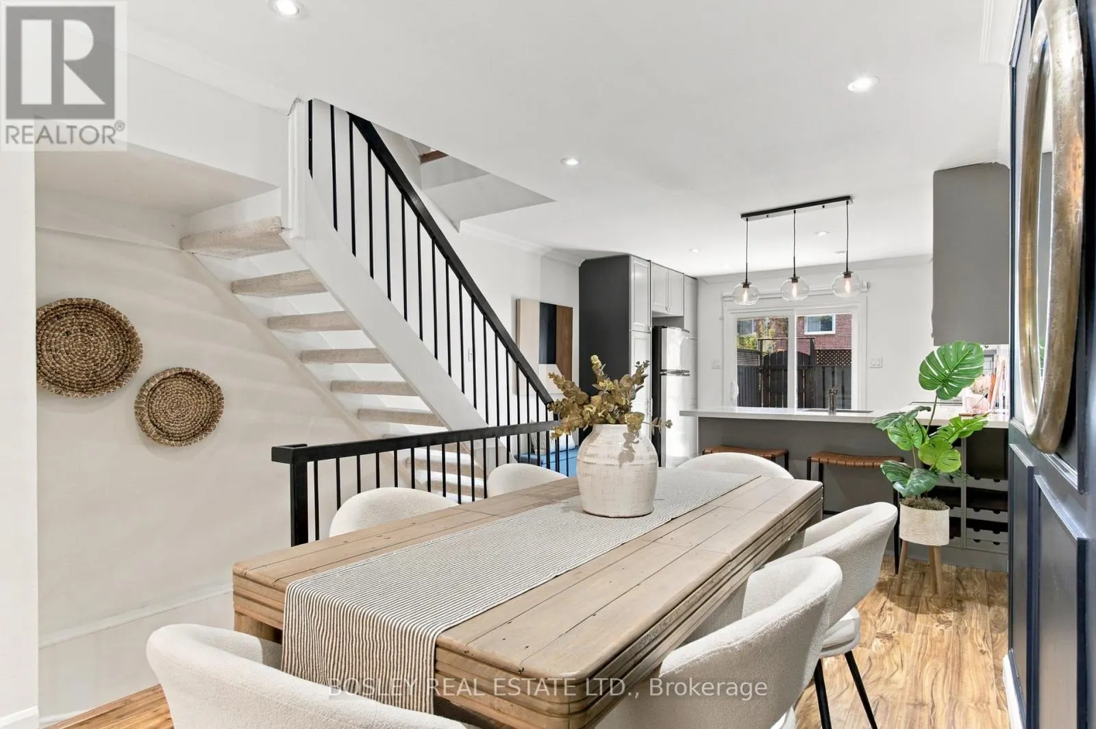 14 LOUNT STREET