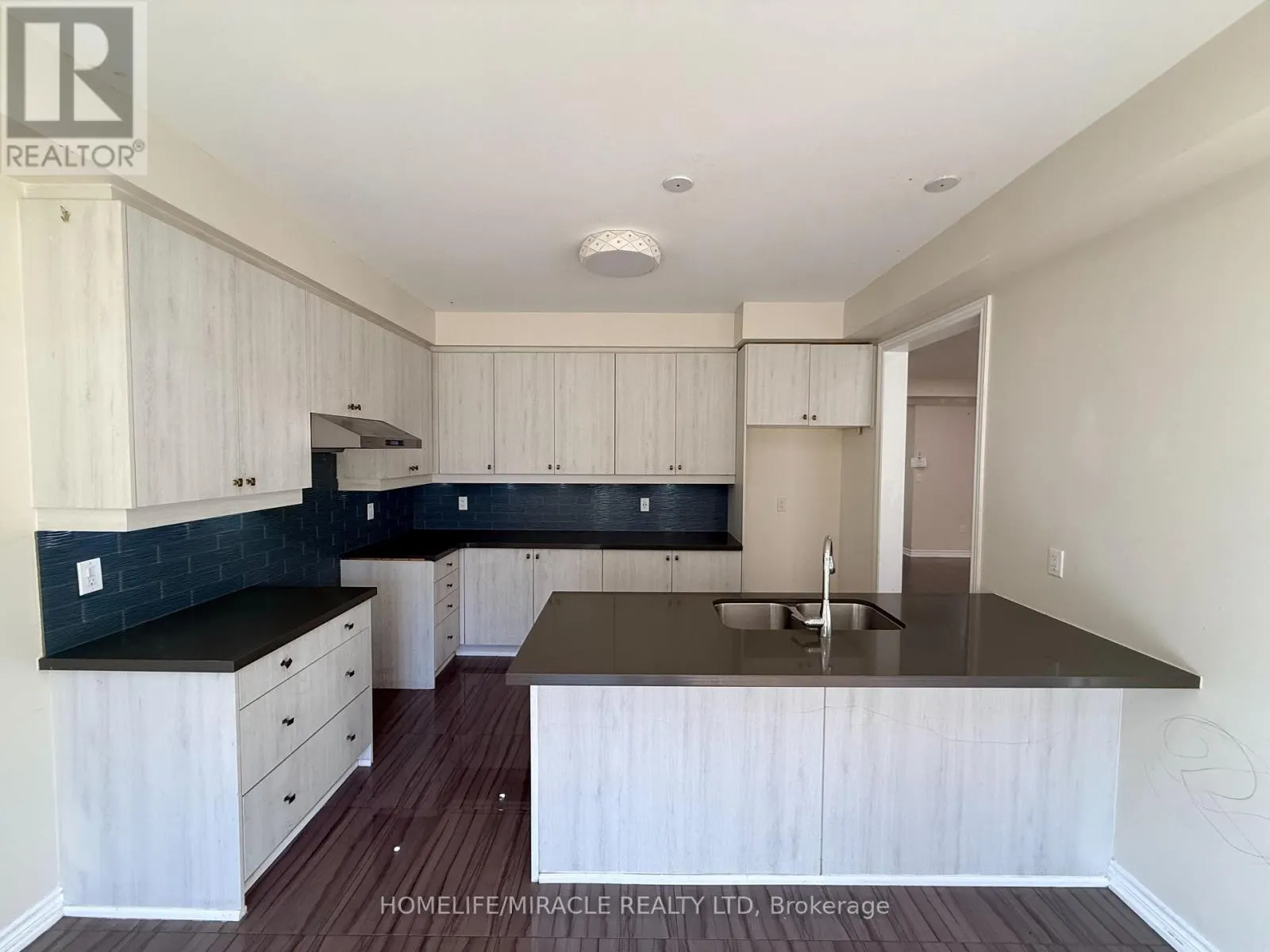 1301 APOLLO STREET